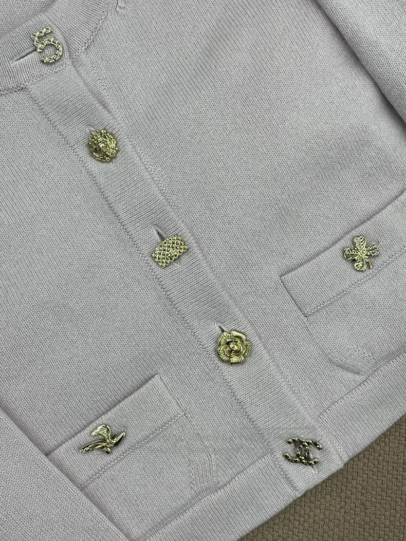Chanel Chanel Pink multi-element button cashmere cardigan jacket Size XS / US 0-2 / IT 36-38 - 2 Thumbnail