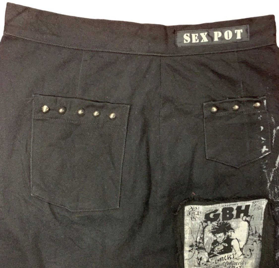 Japanese Brand × Seditionaries Japanese Brand Seditionaries God Save The Queen Mini Skirt Size 25" / US 0 / IT 36 - 5 Thumbnail
