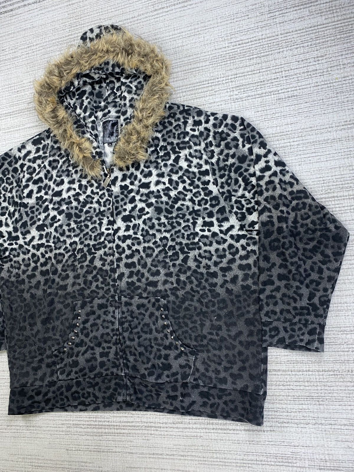 Black Label × Le Grande Bleu (L.G.B.) × Vintage Vtg Dig Deep Black Label Leopard Punk Style Faux Fur Hoodie Size US XL / EU 56 / 4 - 4 Thumbnail