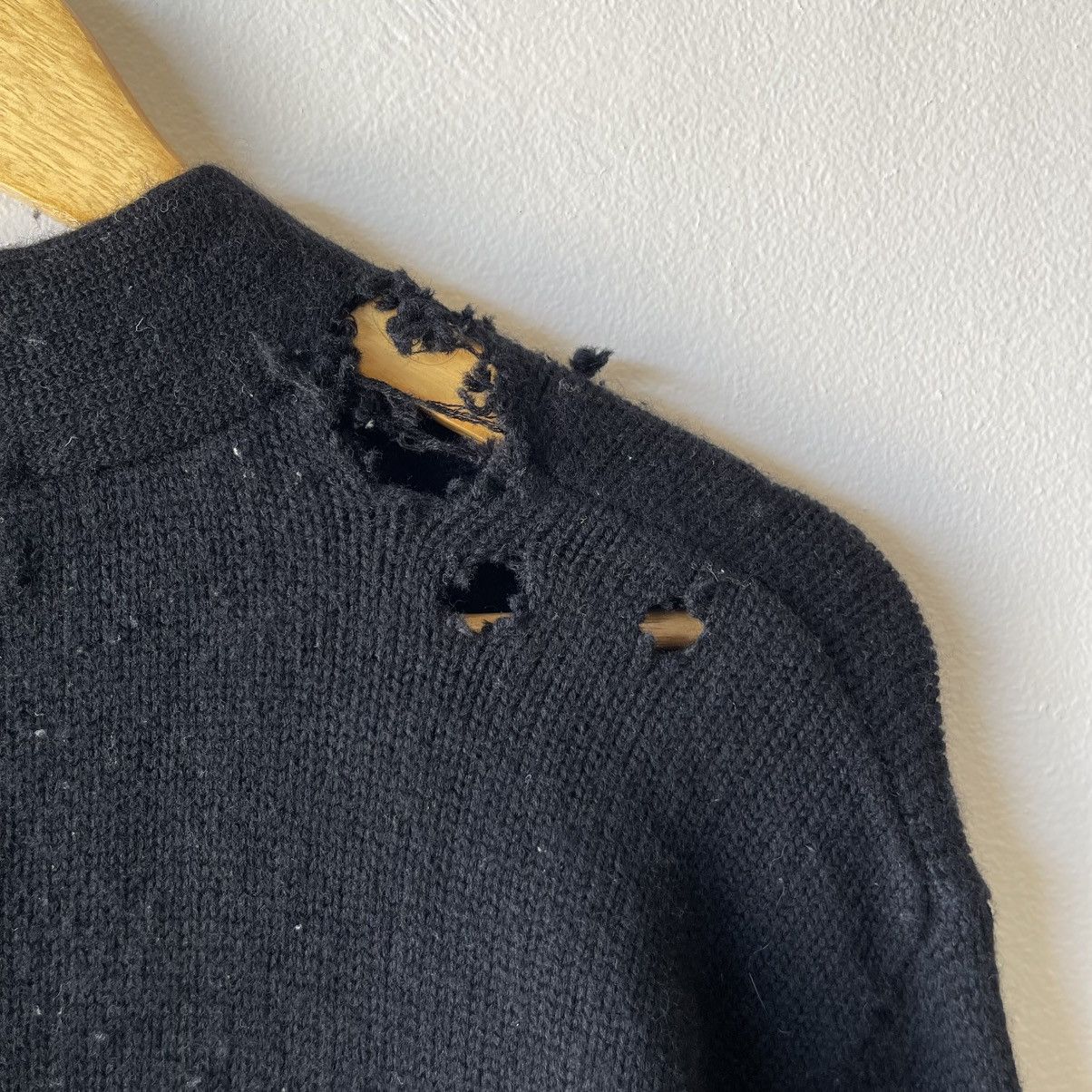 Polo Ralph Lauren 90s Polo Sport Ralph Lauren'RL'Monogram Crest V-Neck Sweater Size US M / EU 48-50 / 2 - 7 Thumbnail