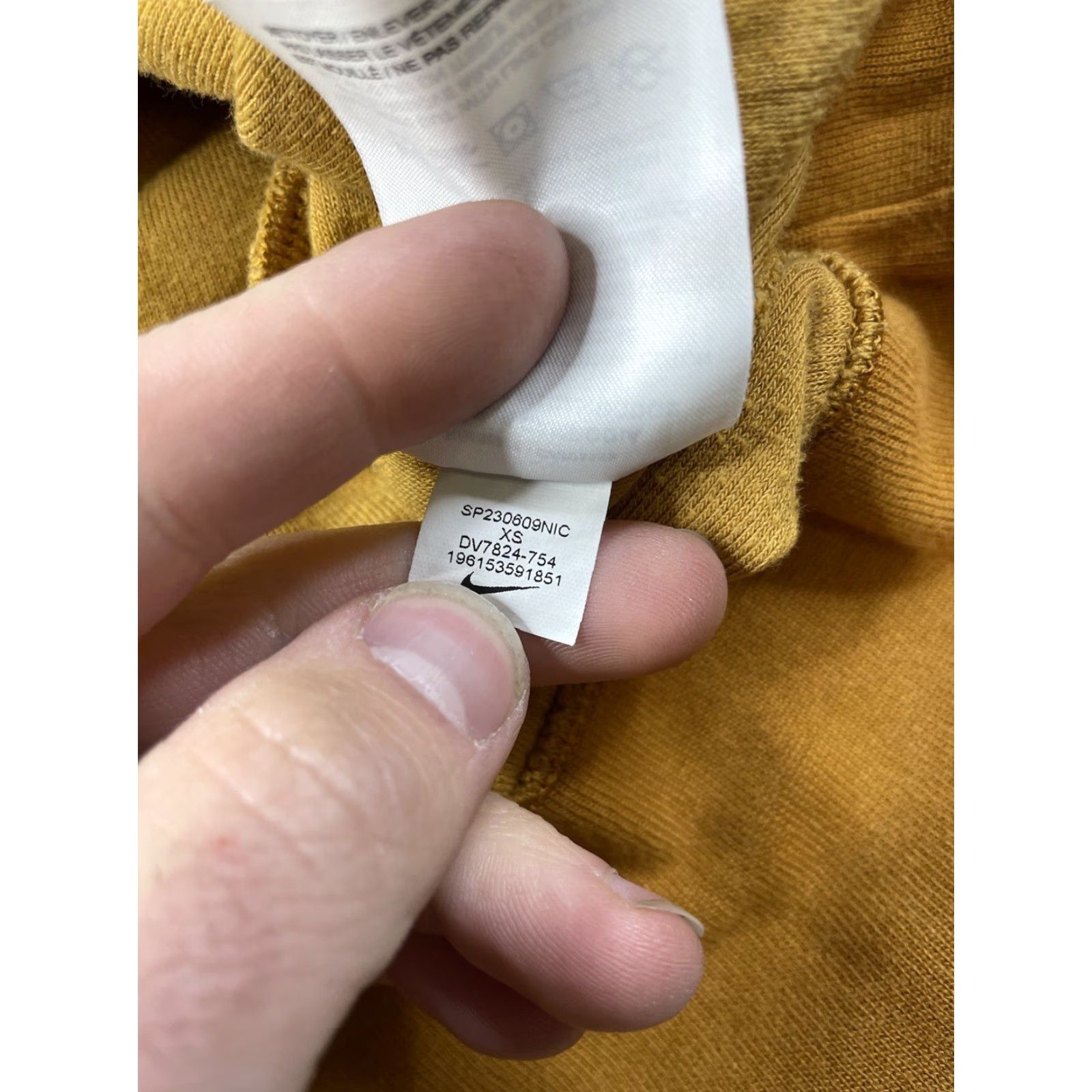 Nike **Ochre Nike Sportswear Women's XS Oversized Pullover Hoodie Sweatshirt** User: Ochre Nike Sportswear Women's XS Oversized Pullover Hoodie Sweatshirt Size XS / US 0-2 / IT 36-38 - 5 Thumbnail