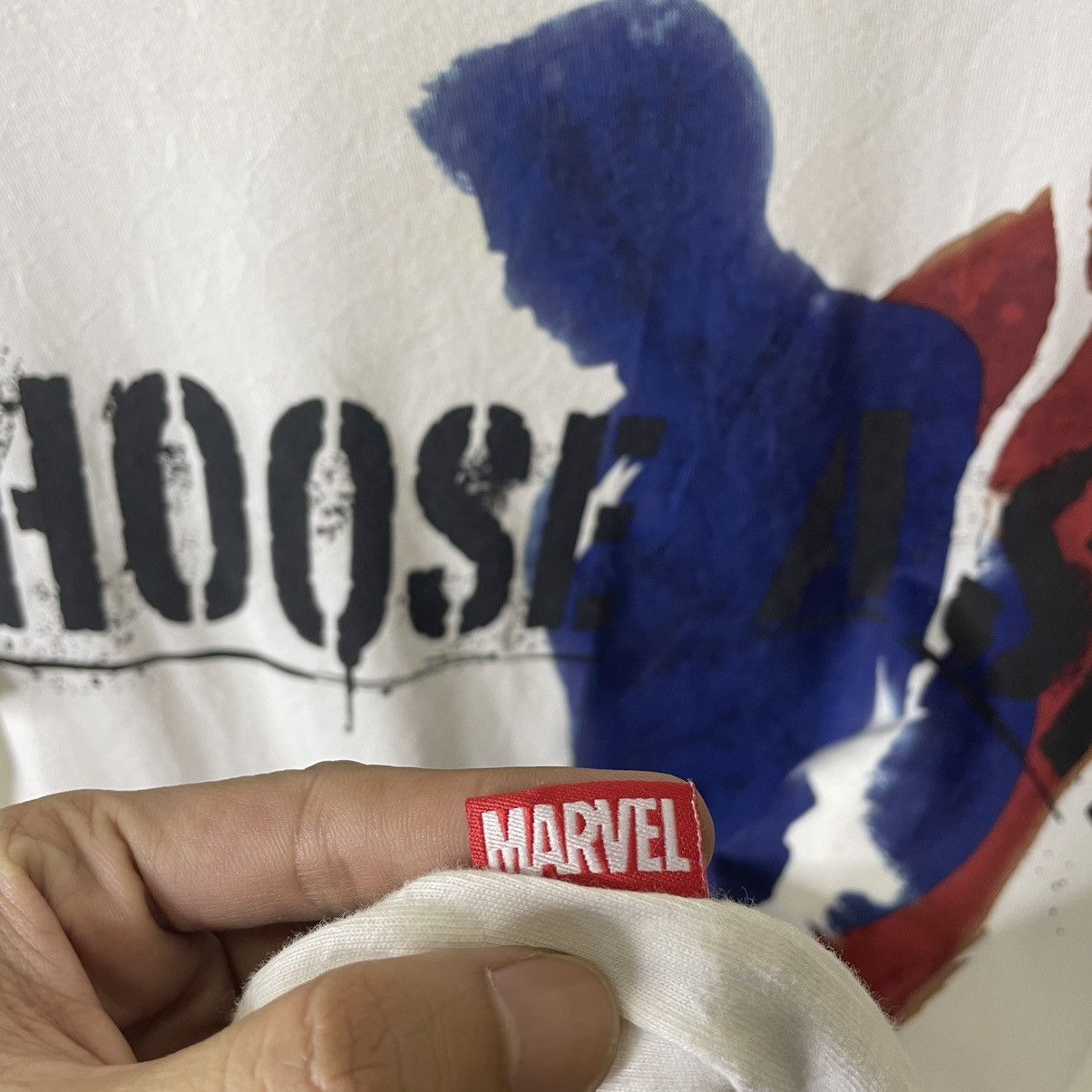 Marvel Comics × Uniqlo UT Uniqlo X Marvel Captain America Iron Man Civil War Tee Size US XL / EU 56 / 4 - 4 Thumbnail