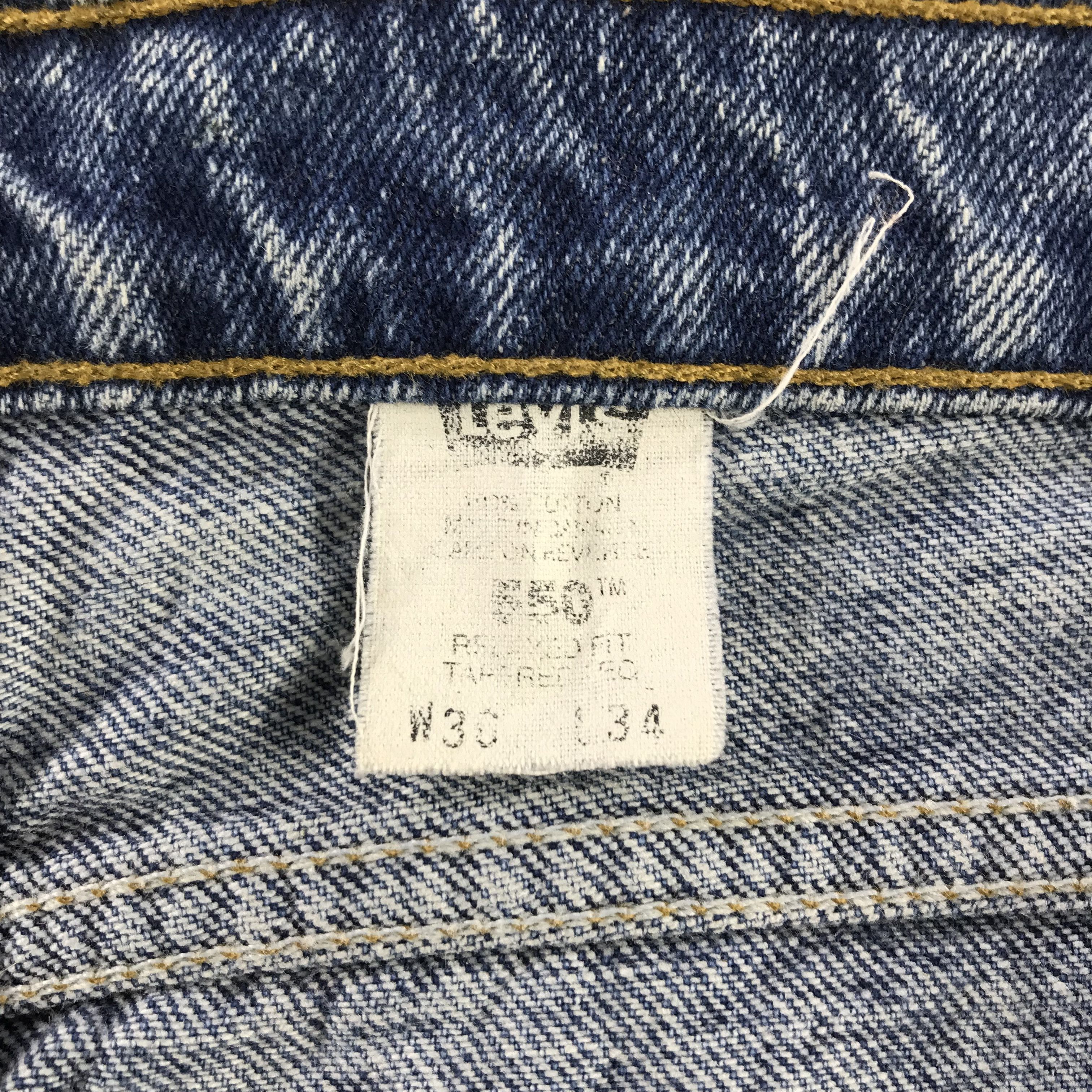 Levi's Vintage Levis 550 Jeans Medium Wash Denim KJ3356 Size US 34 / EU 50 - 11 Thumbnail