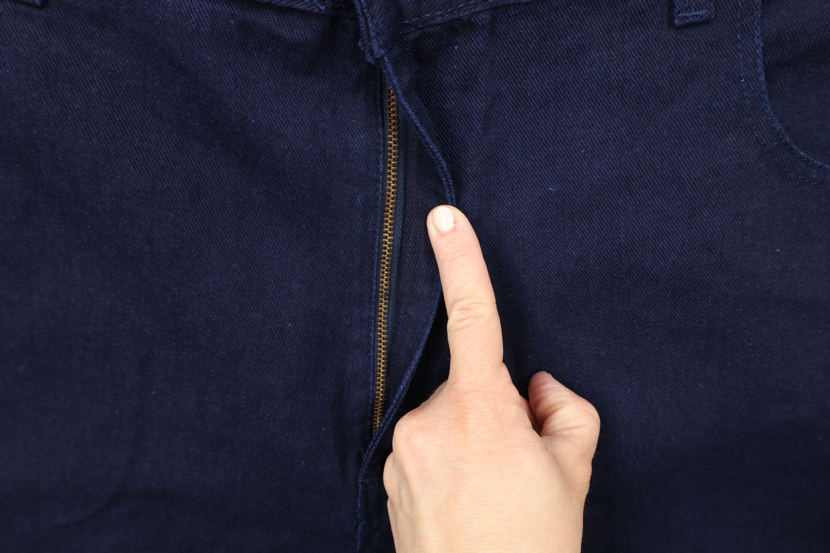 Vintage Deadstock Vintage 90s Streetwear Jean Shorts Jorts Dark Blue Size US 42 / EU 58 - 5 Thumbnail