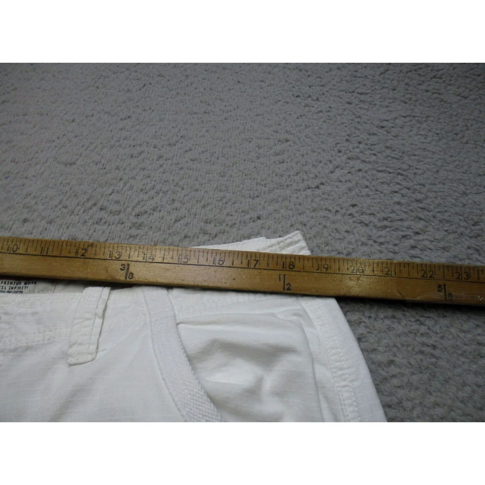 Ecko Unltd. Ecko Unltd. Cargo Shorts Mens 36 White Relaxed Drawstring Hem Utility Baggy Y2K Size US 36 / EU 52 - 3 Thumbnail