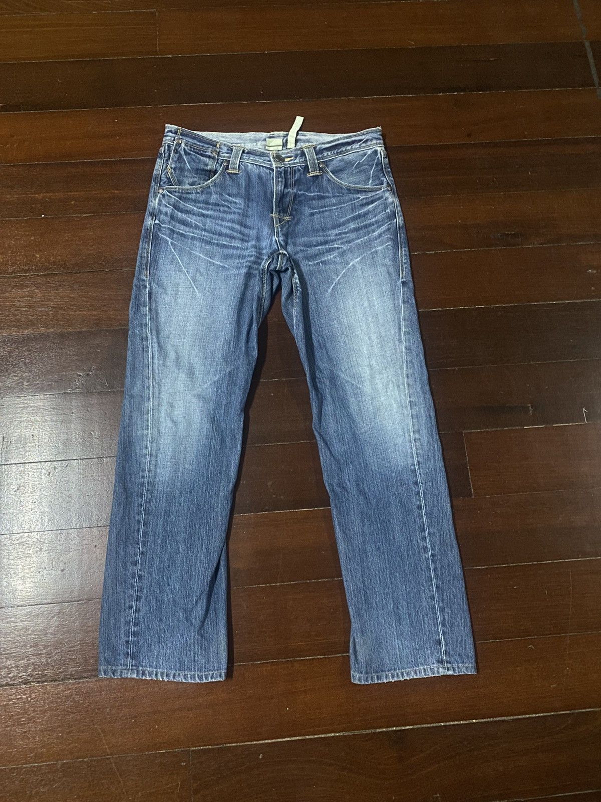 Levis Engineered 1999 mud wash flare Faded Baggy Jeans