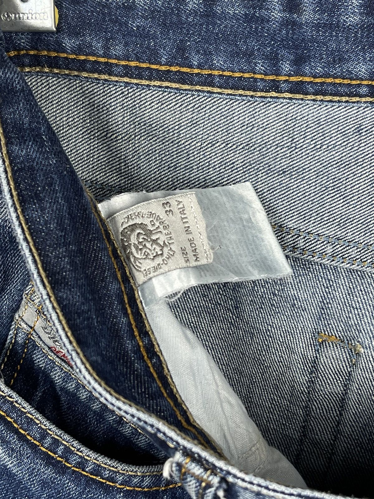 Diesel Diesel Y2K Faded Blue Denim Straight Jeans Size W33 L34 Size US 33 - 11 Thumbnail