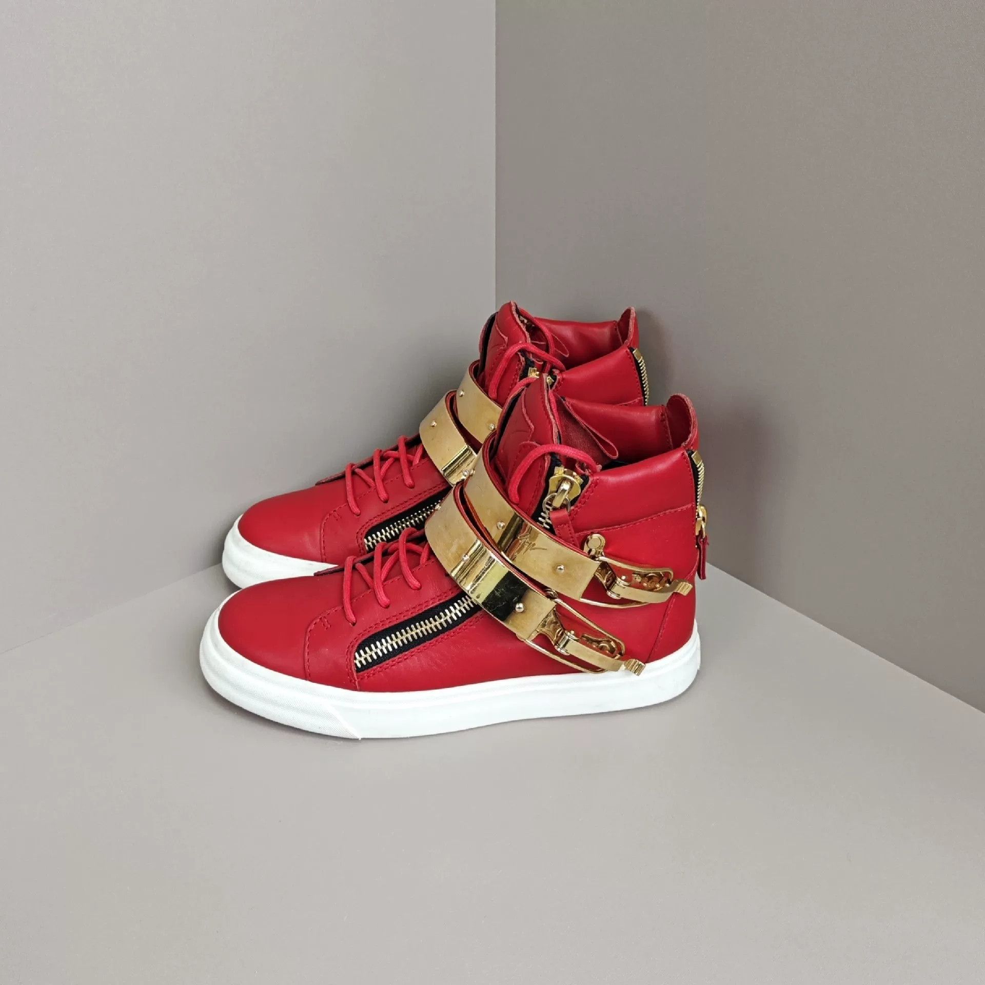 Giuseppe Zanotti Giuseppe Zanotti Gold Hitop Sneakers us_6 Women Size US 6 / IT 36 - 1 Thumbnail