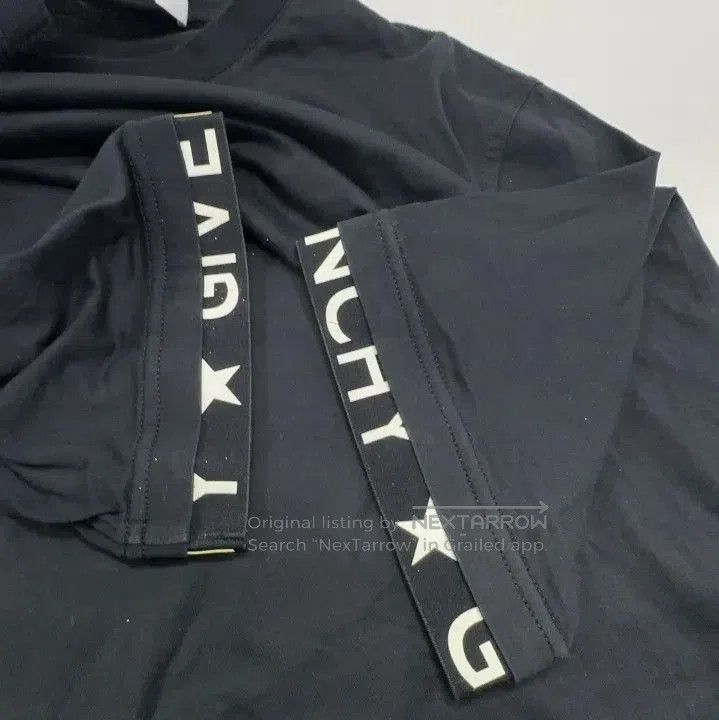 Givenchy Givenchy Solid Round Neck Short-Sleeve T-Shirt. Size US M / EU 48-50 / 2 - 7 Thumbnail
