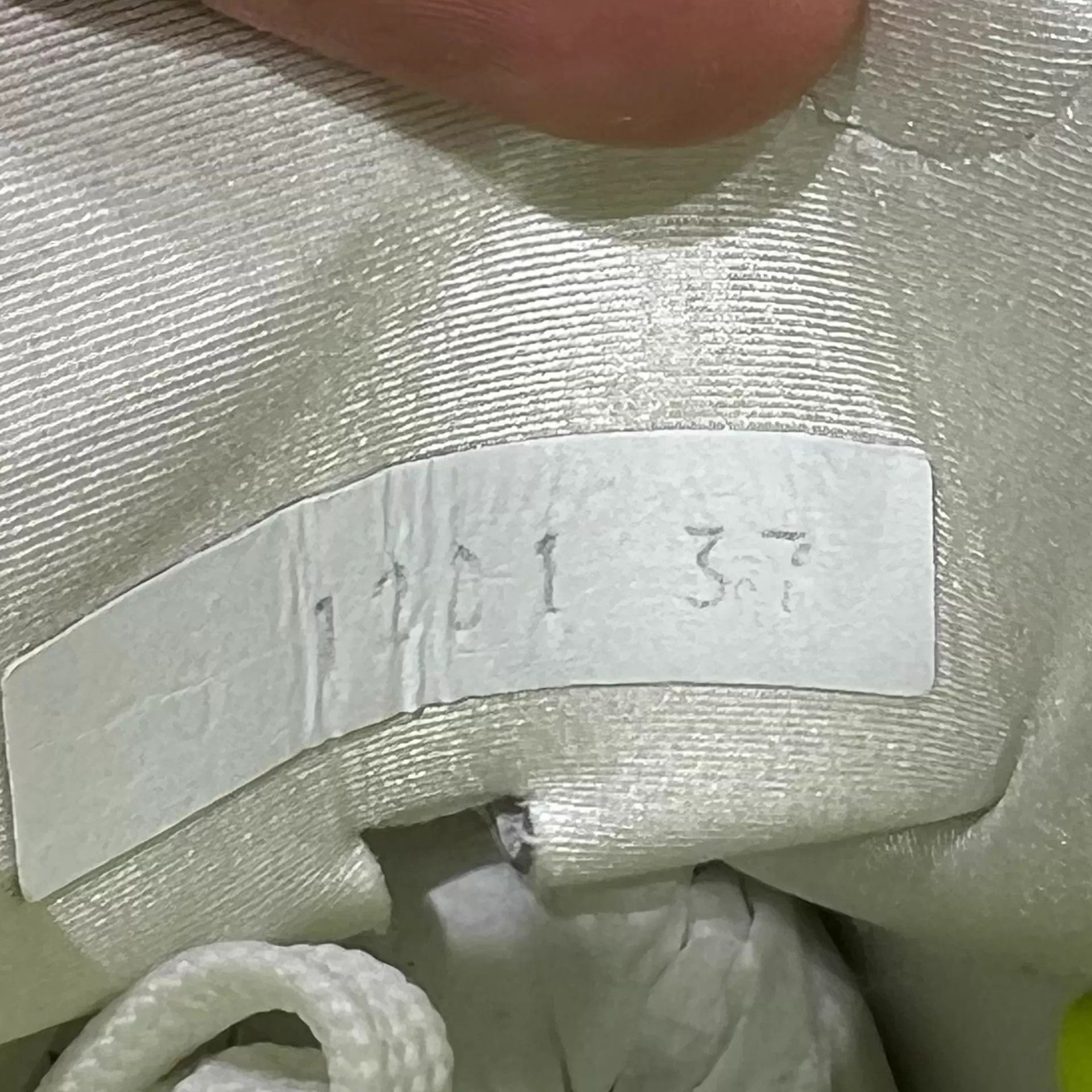 Louis Vuitton LV Run 55 White Green Sneakers UK3 37 YH25839 Size US 6.5 / IT 36.5 - 8 Thumbnail