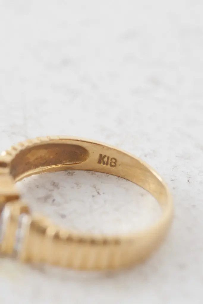 Vintage 18k gold ring with diamonds & ruby Size ONE SIZE - 7 Thumbnail