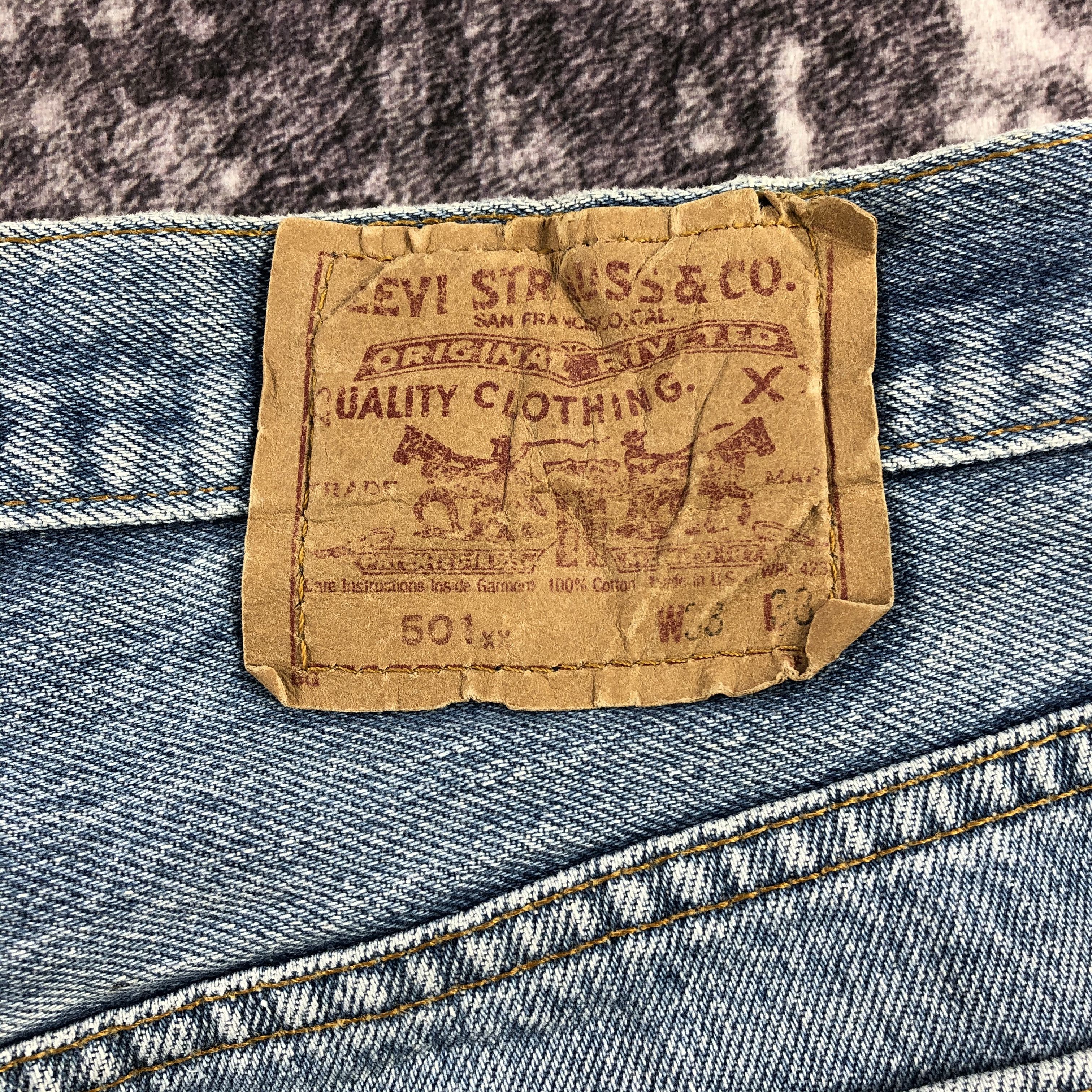 Levi's Vintage 90s Light Wash Levis 501 Jeans-JM2344 Size US 32 / EU 48 - 6 Thumbnail