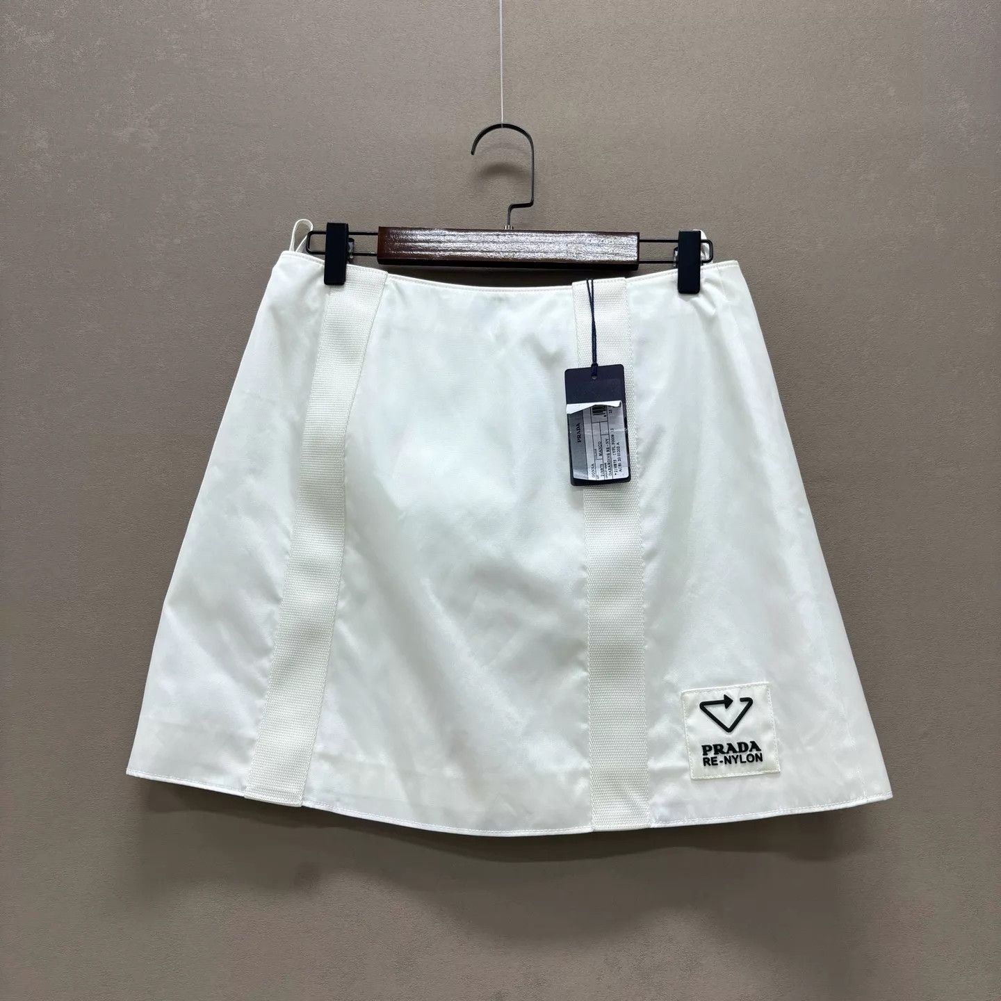 Prada Prada recycled nylon white short skirt NWT 40 Size 27" / US 4 / IT 40 - 2 Thumbnail