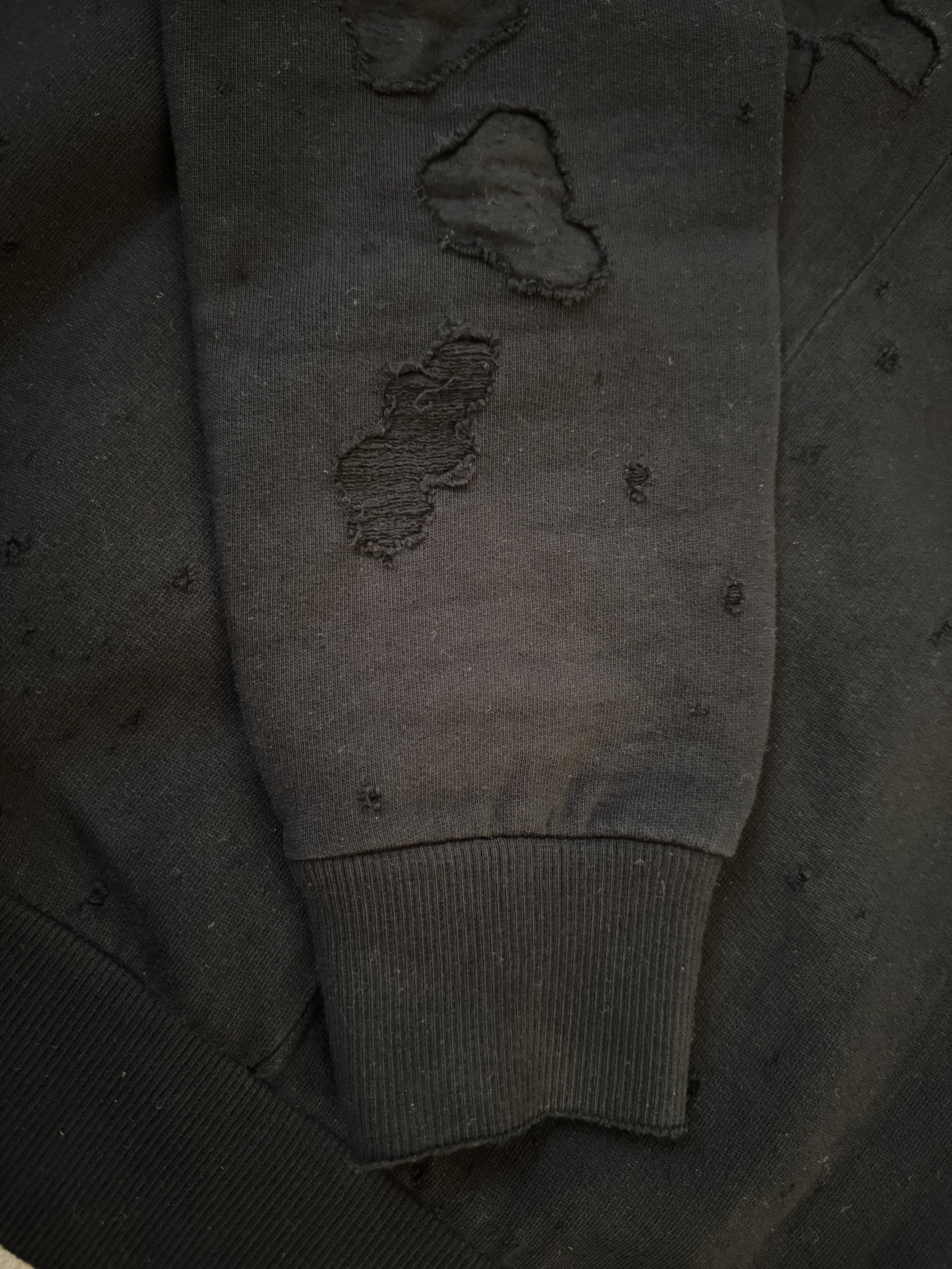 Givenchy Distressed Givenchy sweatshirt Size US M / EU 48-50 / 2 - 7 Thumbnail