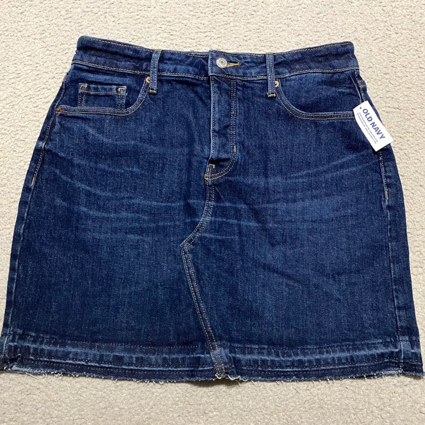 Old Navy NWT Old Navy Womens Skirt Denim Blue Dark Wash Mini High Rise 6 New with Tags Short Casual Pockets Button Front Size 28" / US 6 / IT 42 - 2 Thumbnail