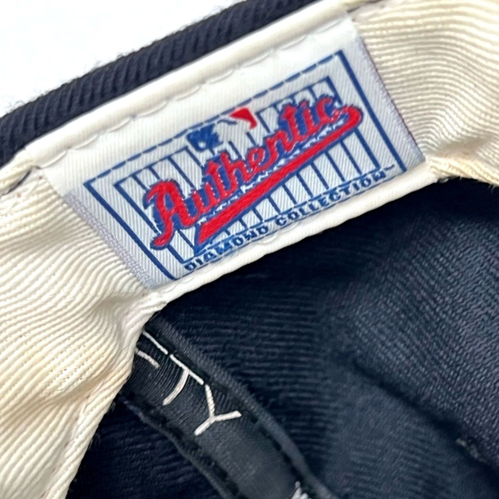 New Era New York Yankees 1999 World Series Diamond Fitted Hat USA SIZE 7 RARE Size ONE SIZE - 5 Thumbnail