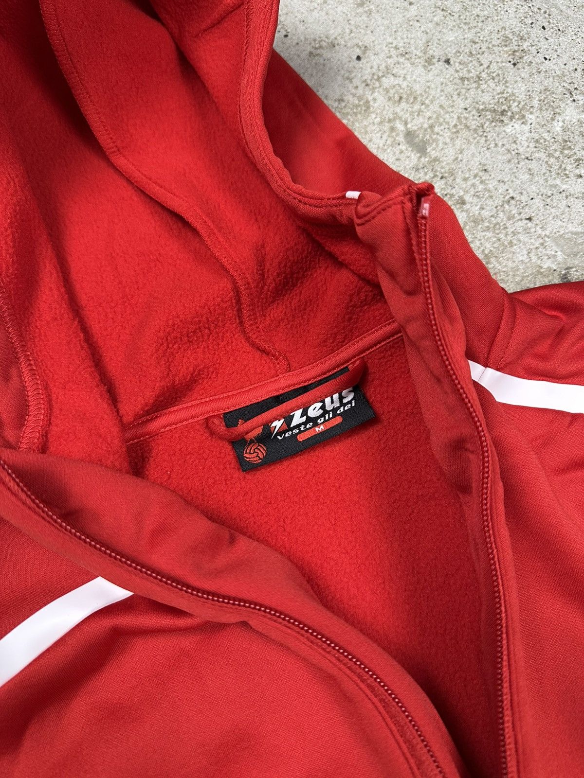Vintage Vintage 2000s Zeus x Bari FC Red Training Top Sweatshirt Size US M / EU 48-50 / 2 - 8 Thumbnail