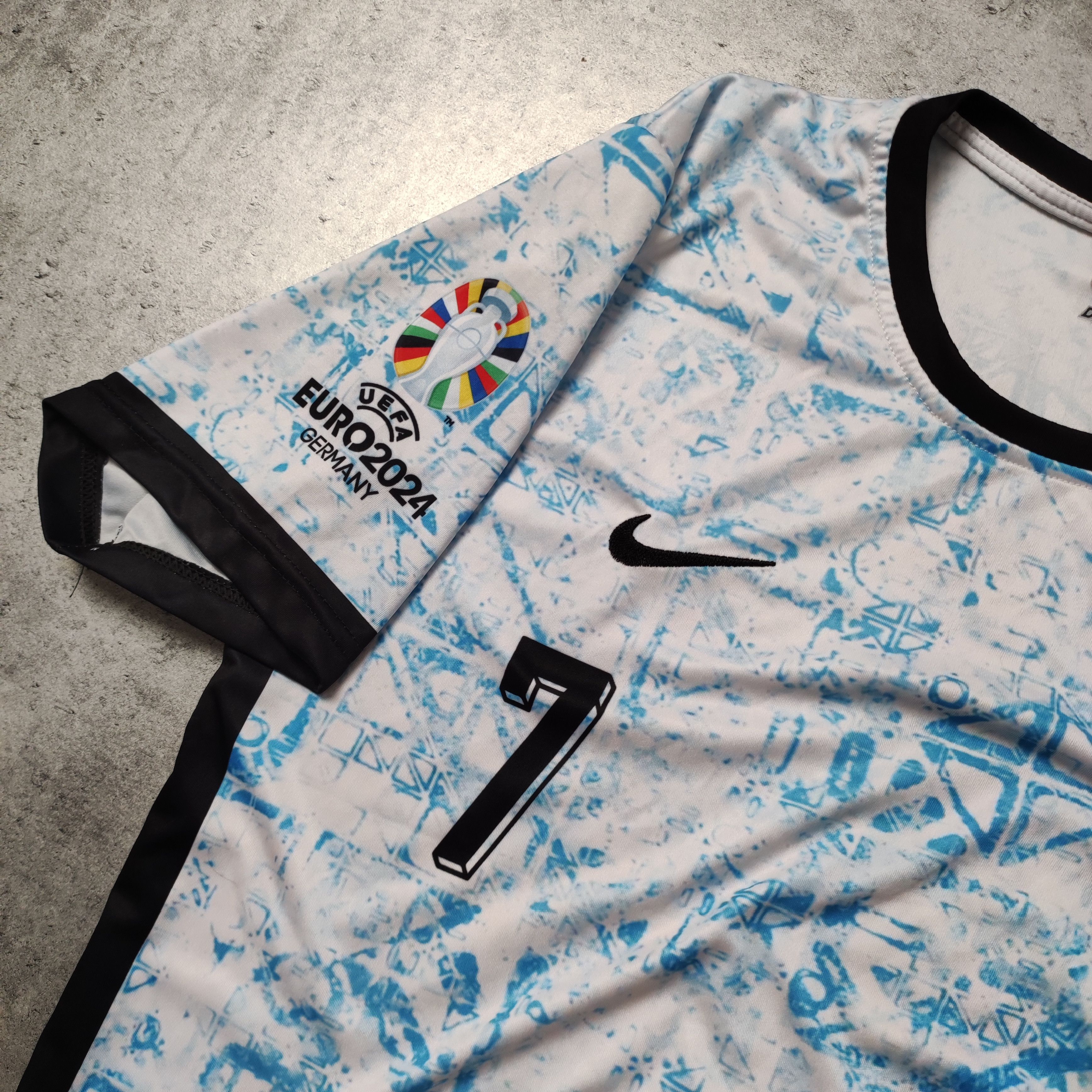 Nike RARE CR7 #7 Cristiano Ronaldo Speed Nike Portugal Jersey Size US M / EU 48-50 / 2 - 5 Thumbnail