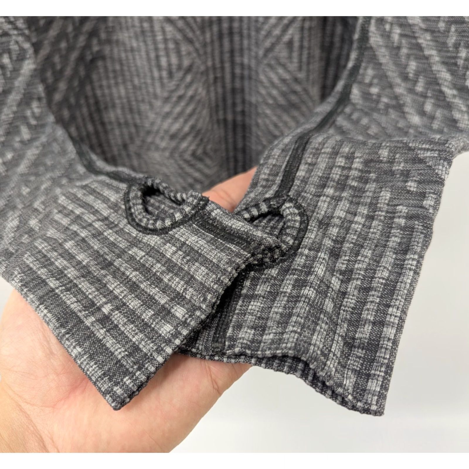 Lululemon Lululemon Rest Less Gray Ribbed Long Sleeve Pullover Thumbholes Shirt Size 10 Size L / US 10 / IT 46 - 3 Thumbnail