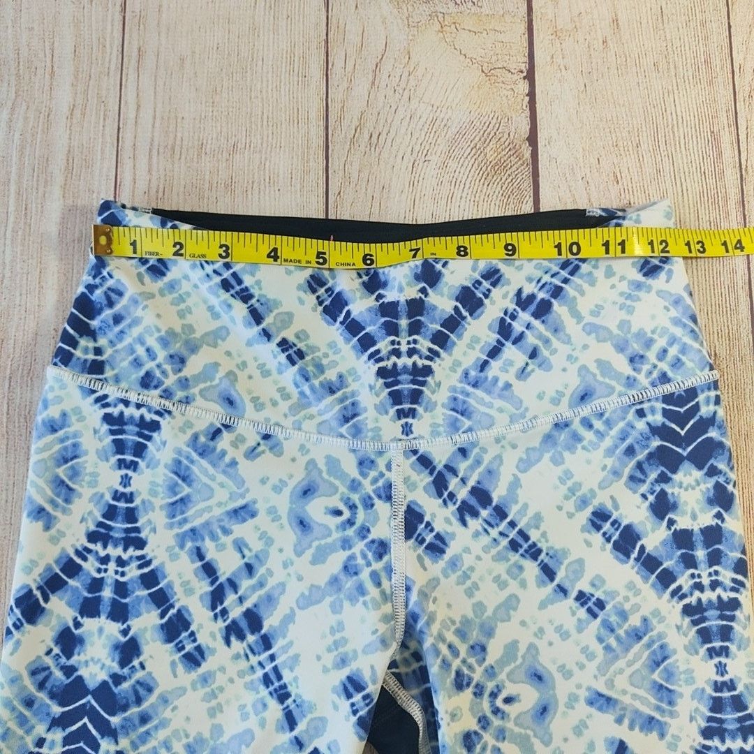Victoria's Secret Victoria's Secret VSX Knockout Crop Yoga Pants sz S Size 27" / US 4 / IT 40 - 7 Thumbnail