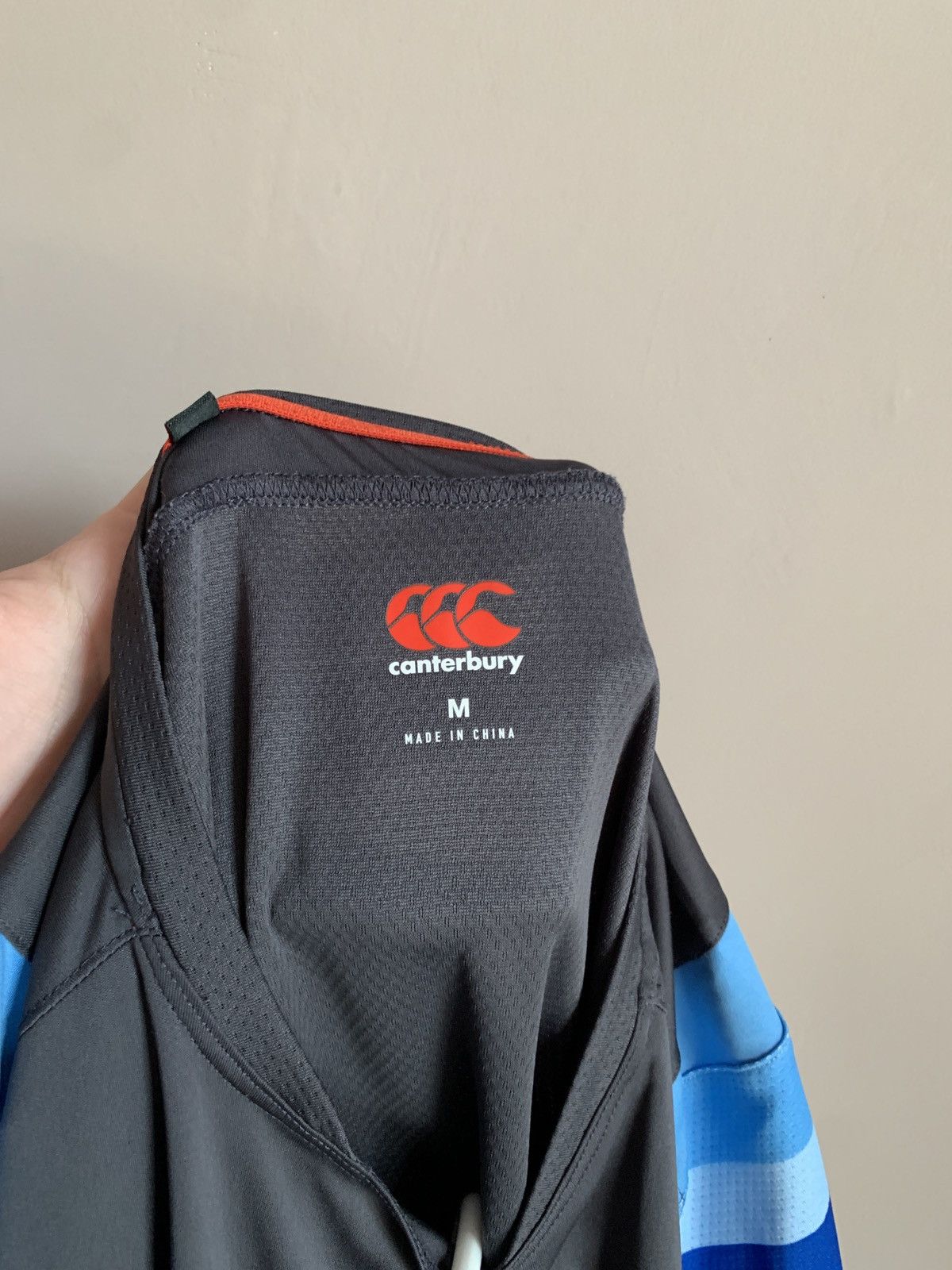 Canterbury of New Zealand Bath Training Rugby Union Shirt Canterbury Jersey Size M Size US L / EU 52-54 / 3 - 8 Thumbnail