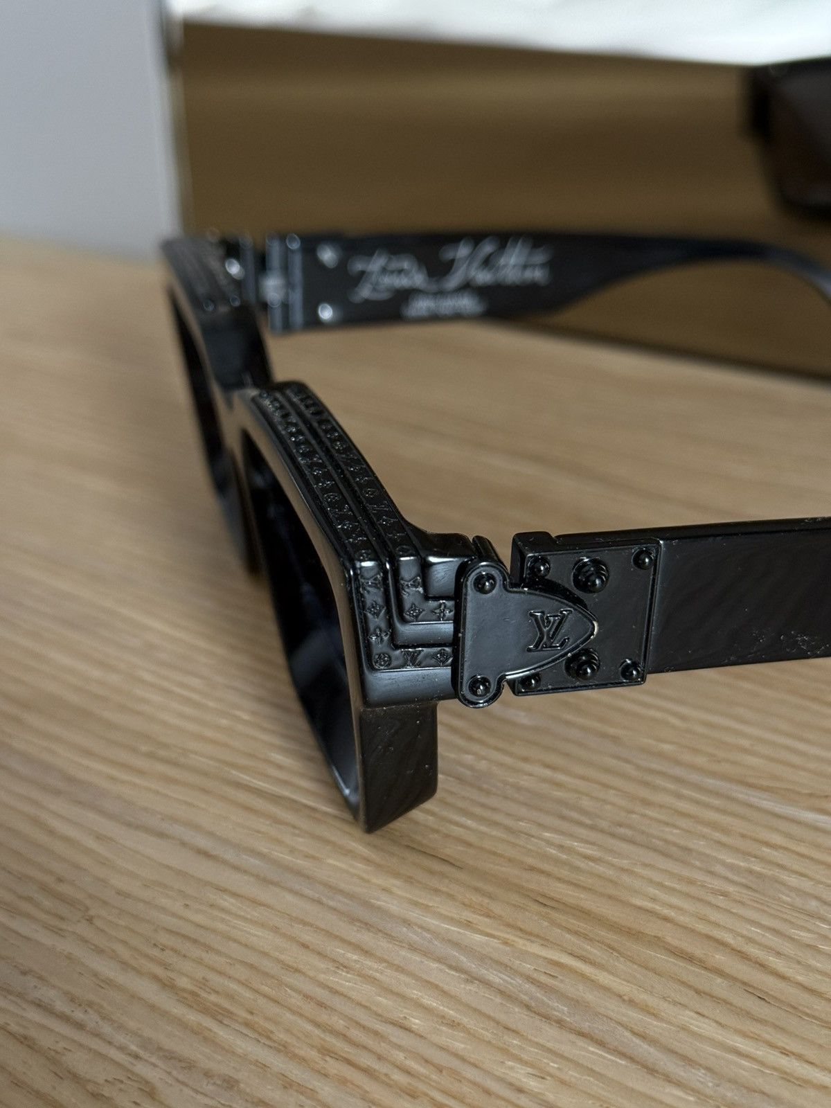 Louis Vuitton Louis Vuitton Millionaire Sunglasses Virgil Abloh Size ONE SIZE - 3 Thumbnail