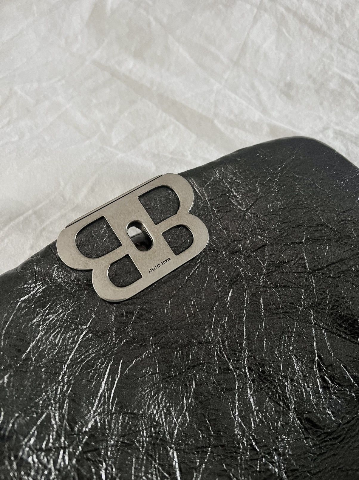 Balenciaga Balenciaga Monaco bag metallic quilted calfskin BB details. Size ONE SIZE - 9 Thumbnail
