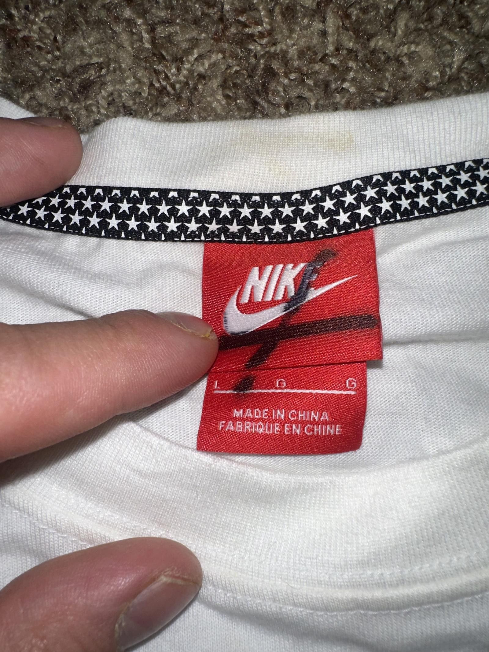 Nike Nike Men’s Air 82 Pivot V3 Modern Legend White T-Shirt 2016 Size US L / EU 52-54 / 3 - 5 Thumbnail
