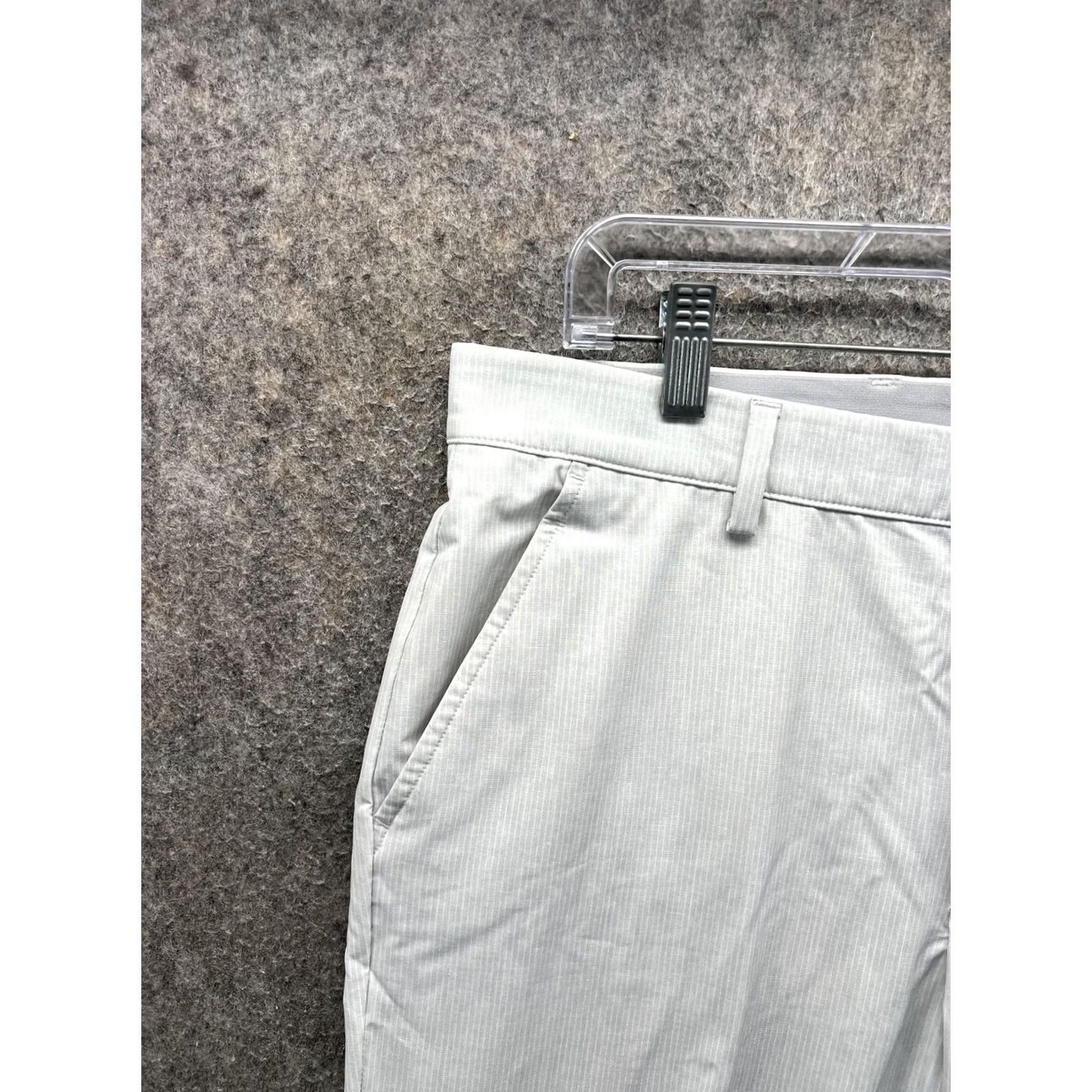 Vintage Greg Norman Shorts Mens 32 Gray Stripe Golf Performance Stretch 10 Inseam Casual Size US 32 / EU 48 - 7 Thumbnail