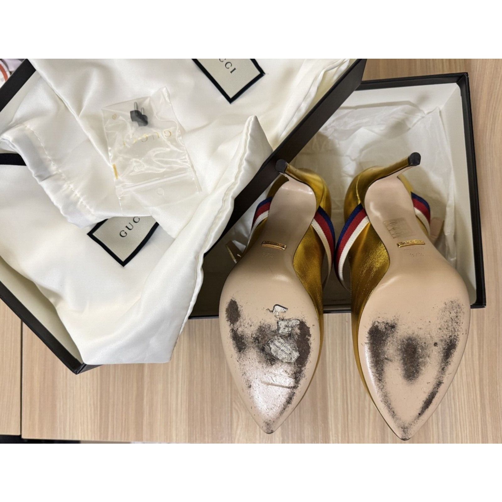 Gucci Gucci RARE Sylvie GOLD Mary Jane Heels 7/37.5 Size US 7 / IT 37 - 7 Thumbnail