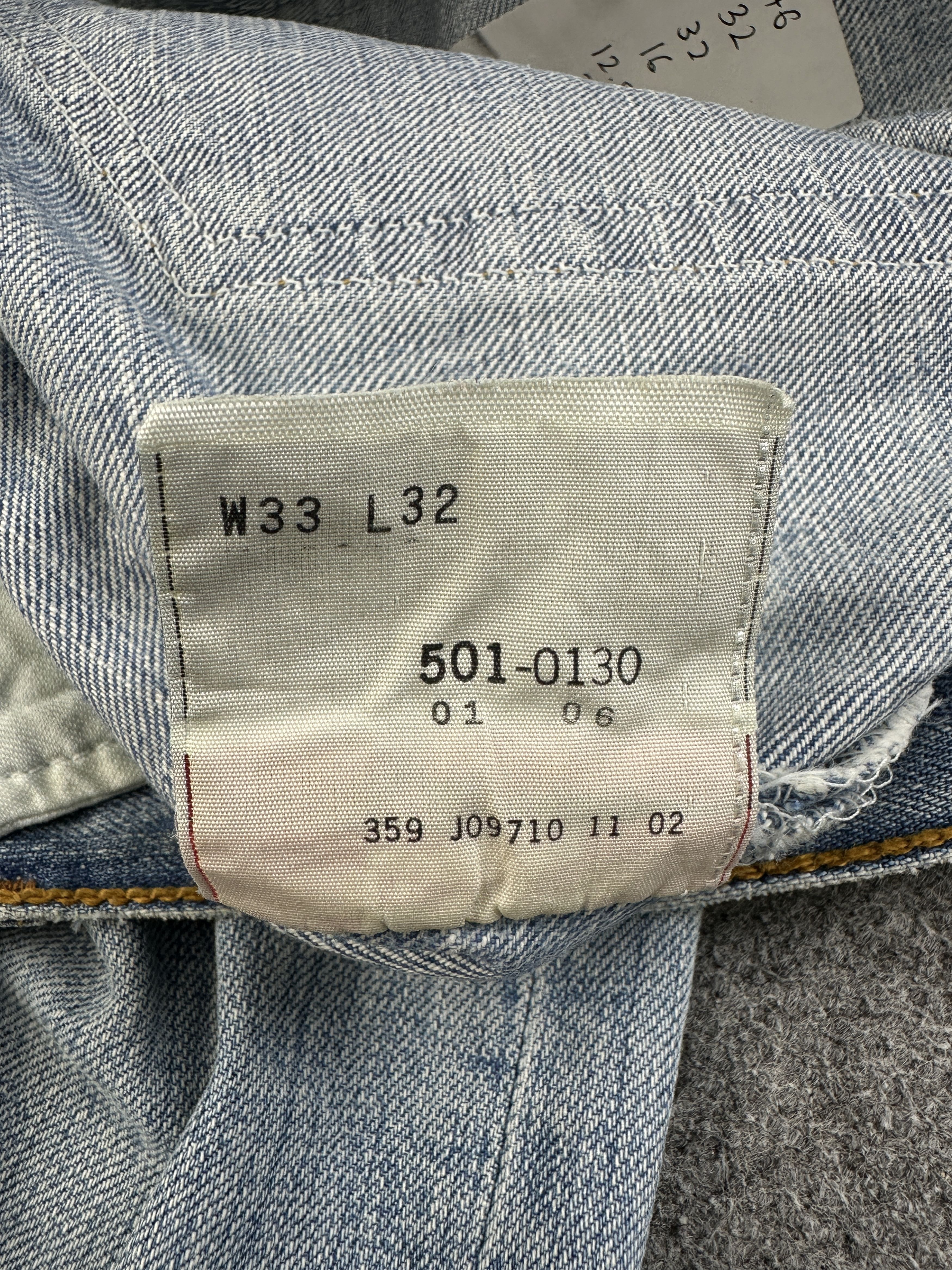 Levi's Vintage Distressed Levis 501 Faded Blue Jeans 32x32 S0046 Size US 32 / EU 48 - 7 Thumbnail