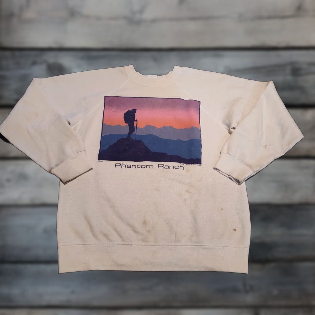 Hanes VINTAGE Hanes 80s Crewneck Sweatshirt Unisex Adults Small Fleece Ivory Outdoor Hiking Activewear Size S / US 4 / IT 40 - 1 Thumbnail