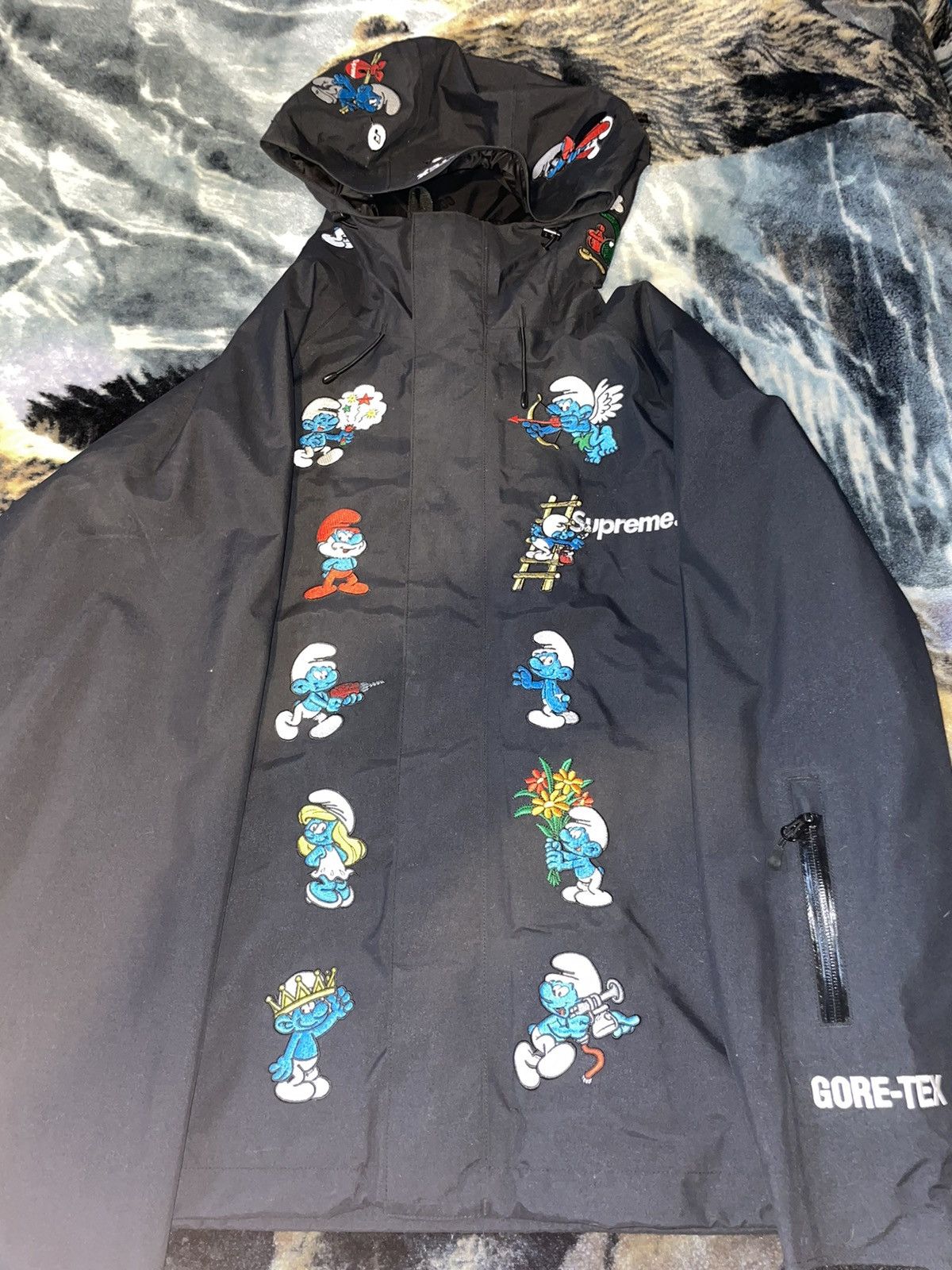 Supreme Supreme gore tex smurfs jacket | Grailed