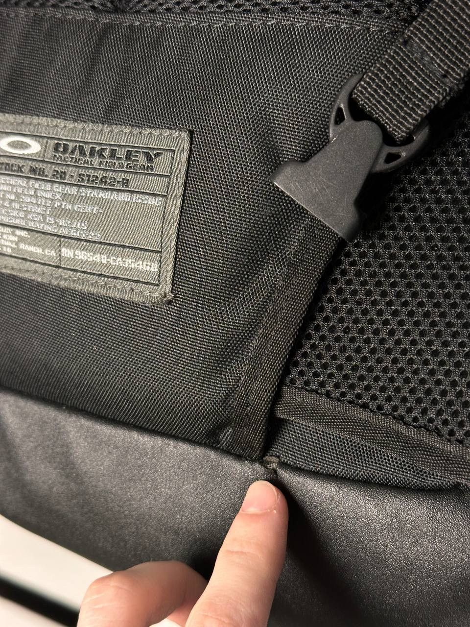 Oakley RARE VTG Oakley Icon Tactical Backpack Y2K Archive Techwear Size ONE SIZE - 15 Thumbnail