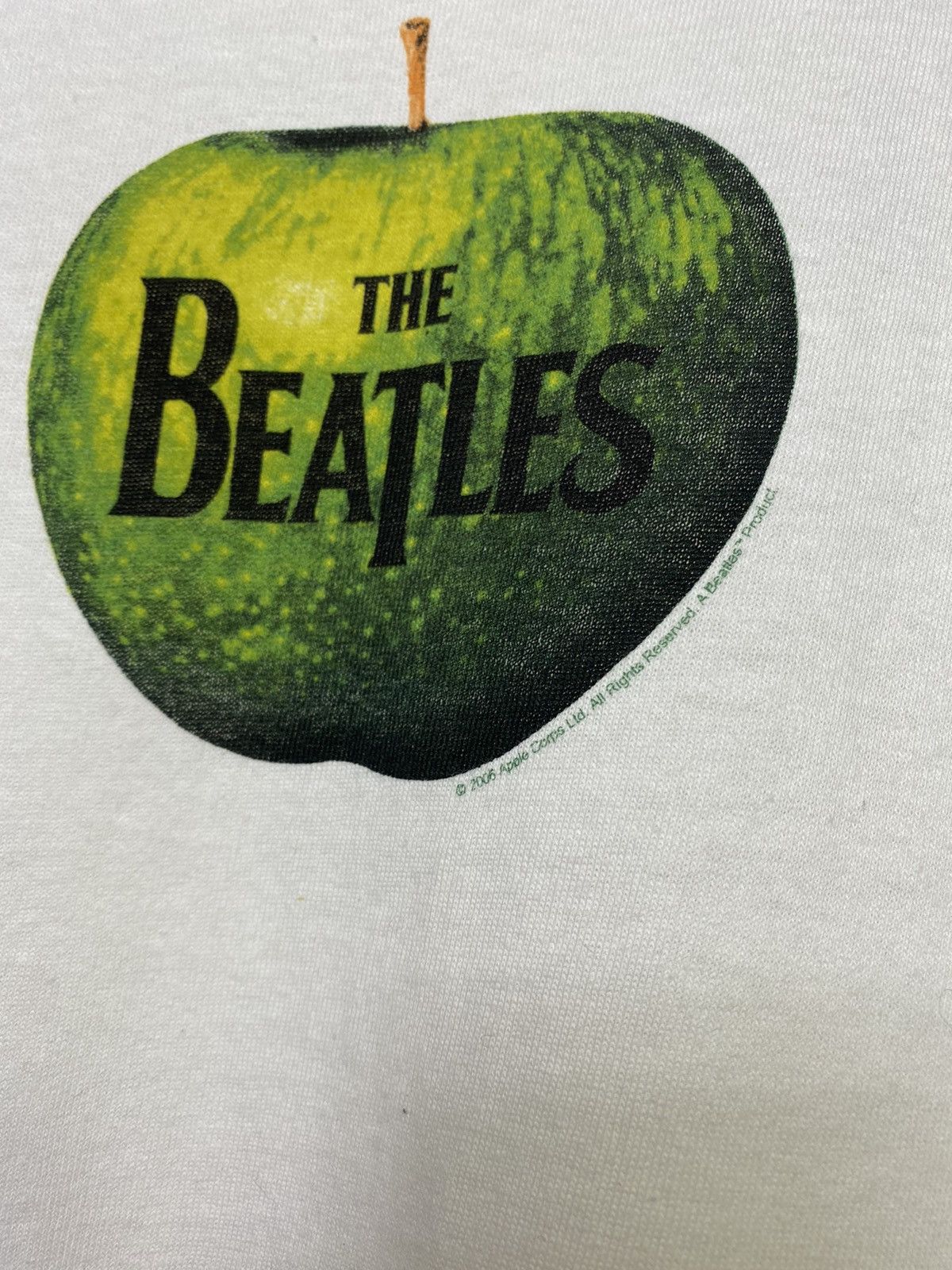 Band Tees × Vintage Vintage 2005 The Beatles Apple Logo Band T-shirt Tee Size US M / EU 48-50 / 2 - 6 Thumbnail