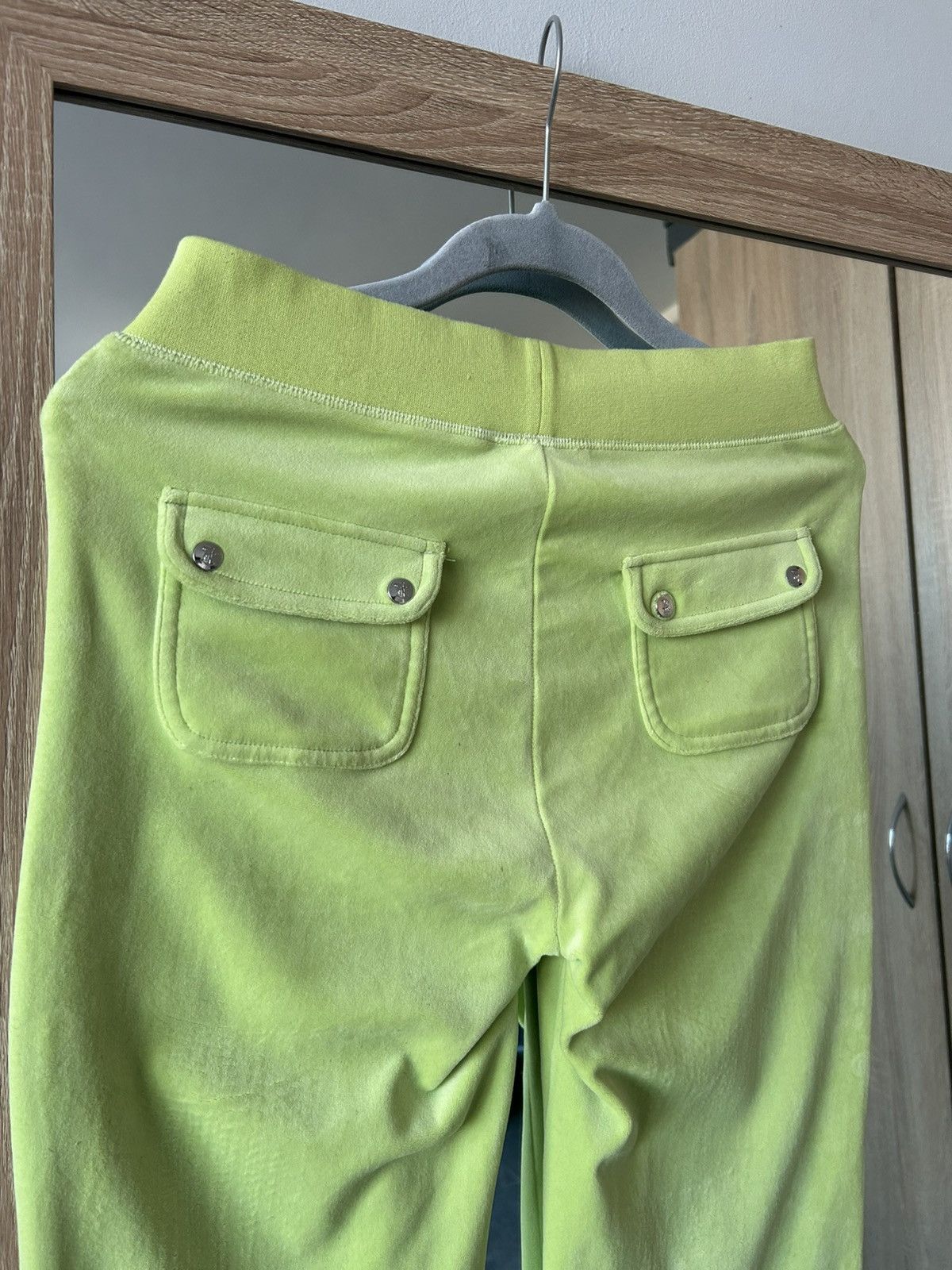 Juicy Couture × Vintage Vintage swetpants juicy couture velor green y2k Size 26" / US 2 / IT 38 - 7 Thumbnail