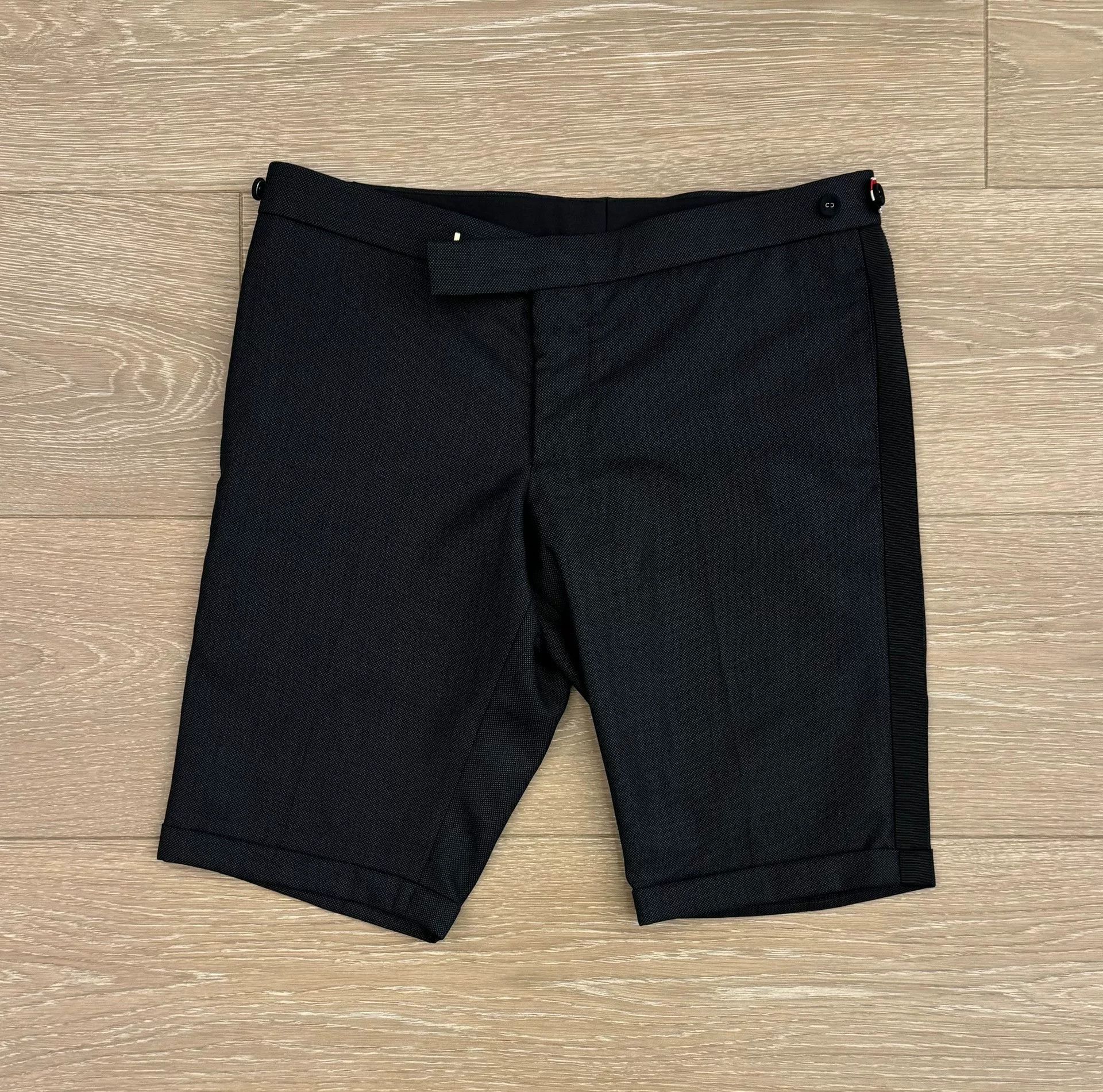 Thom Browne Thom Browne Dark Gray Wool Shorts Size US 28 / EU 44 - 1 Thumbnail