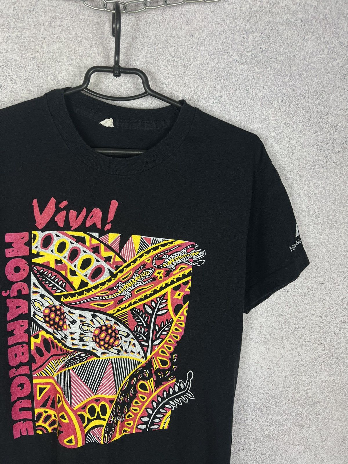 Other Vintage 1990s Viva MOÇAMBIQUE Art Single Stitch Tee Size US M / EU 48-50 / 2 - 2 Thumbnail