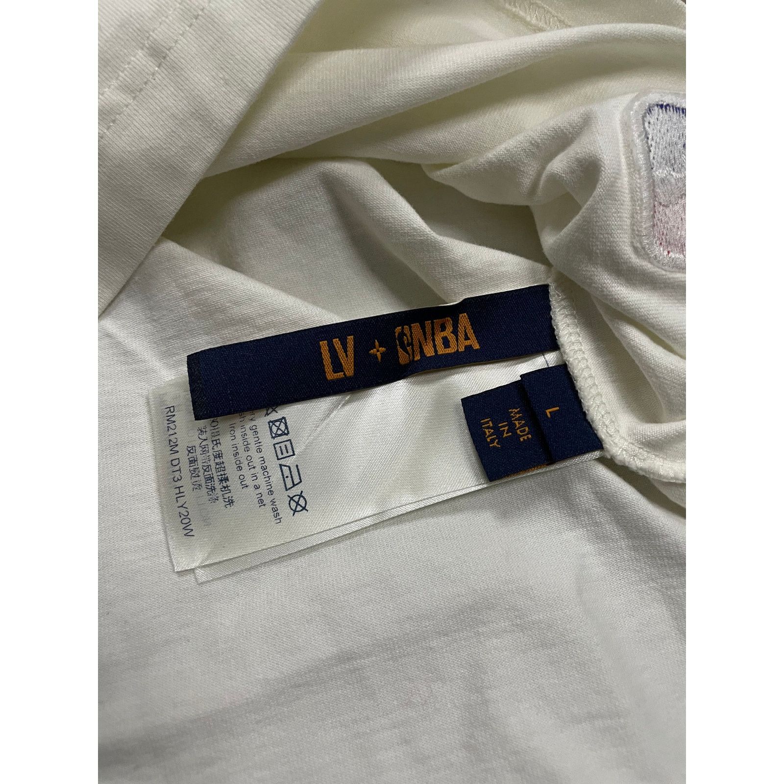 Louis Vuitton LV NBA Tee White Used Large Size US L / EU 52-54 / 3 - 3 Thumbnail