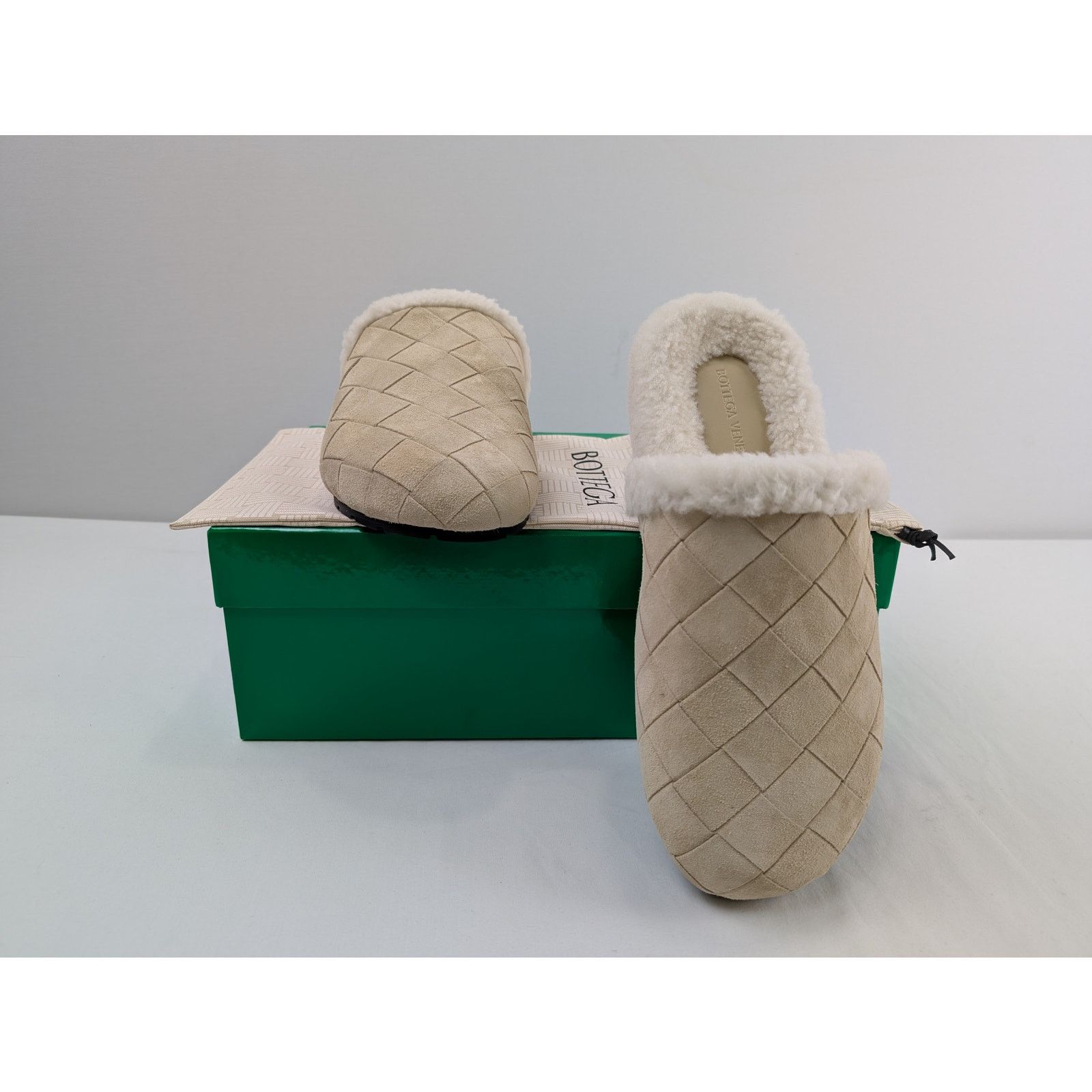 Bottega Veneta o1rshd1 Reggie Slipper Mule in Beige Size US 9 / EU 42 - 14 Thumbnail