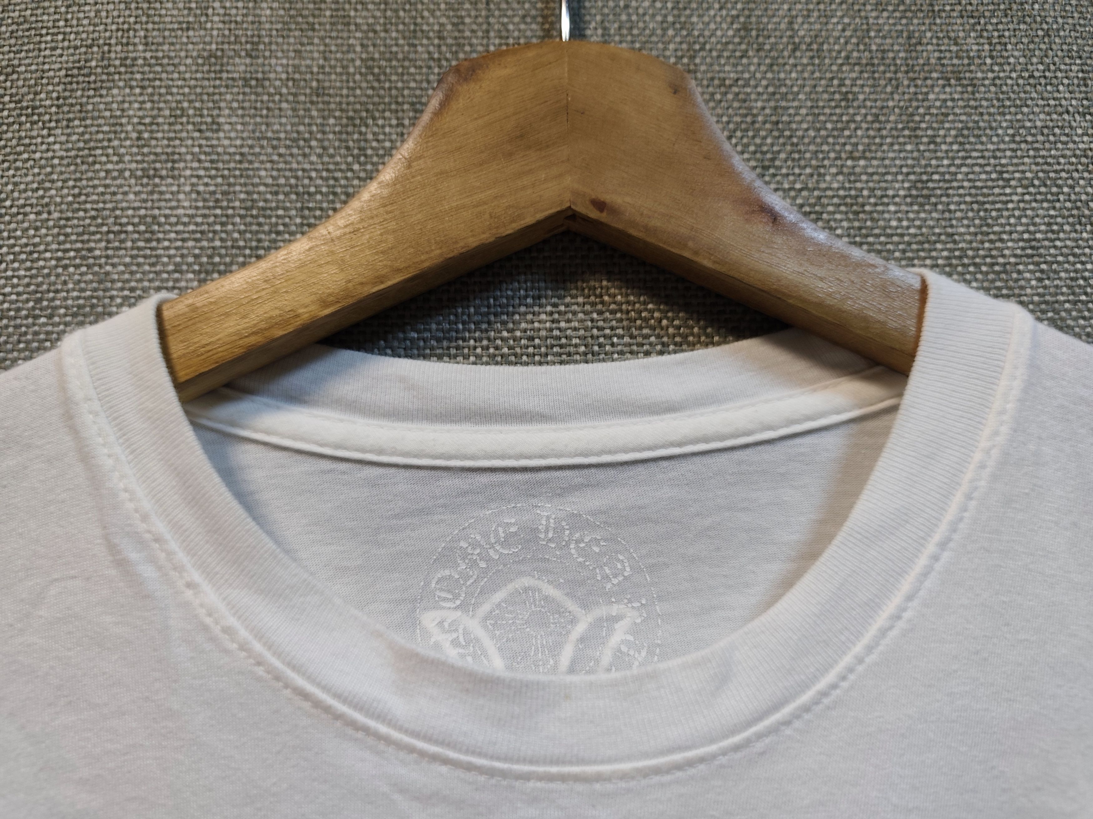 Chrome Hearts Chrome Hearts Horseshoe Logo Pocket Tee Size US S / EU 44-46 / 1 - 11 Thumbnail