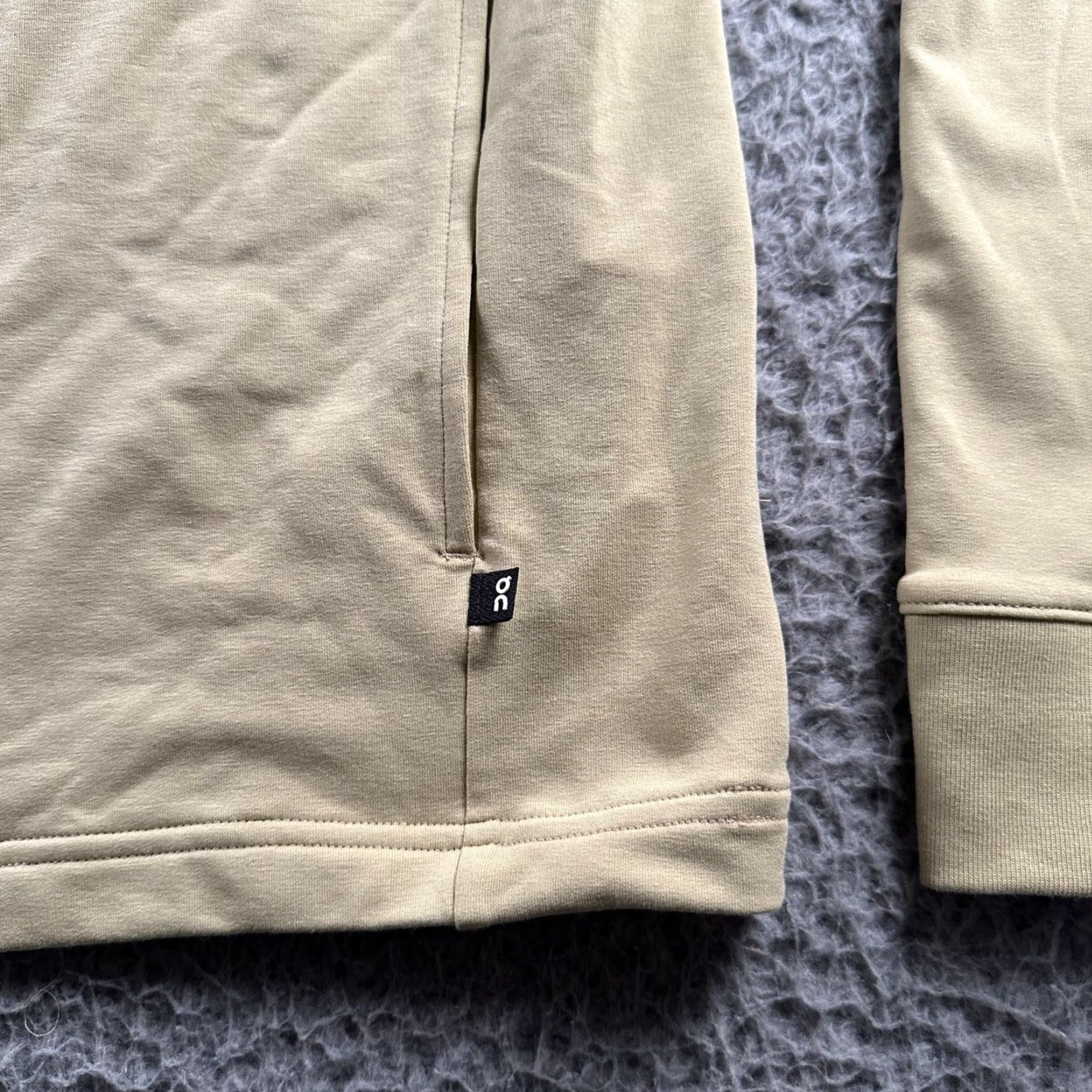 Vintage On Cloud Running Studio Crew Sweatshirt Mens S Olive Athletic Pullover Size US S / EU 44-46 / 1 - 3 Thumbnail