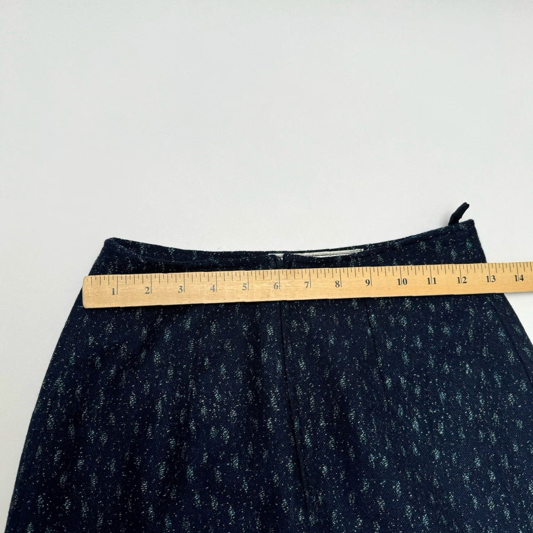 Saks Fifth Avenue VINTAGE Saks Fifth Avenue Women's Skirt Pencil Wool Navy Blue 100% Lined Midi Size 6 Mens? Size 28" / US 6 / IT 42 - 4 Thumbnail
