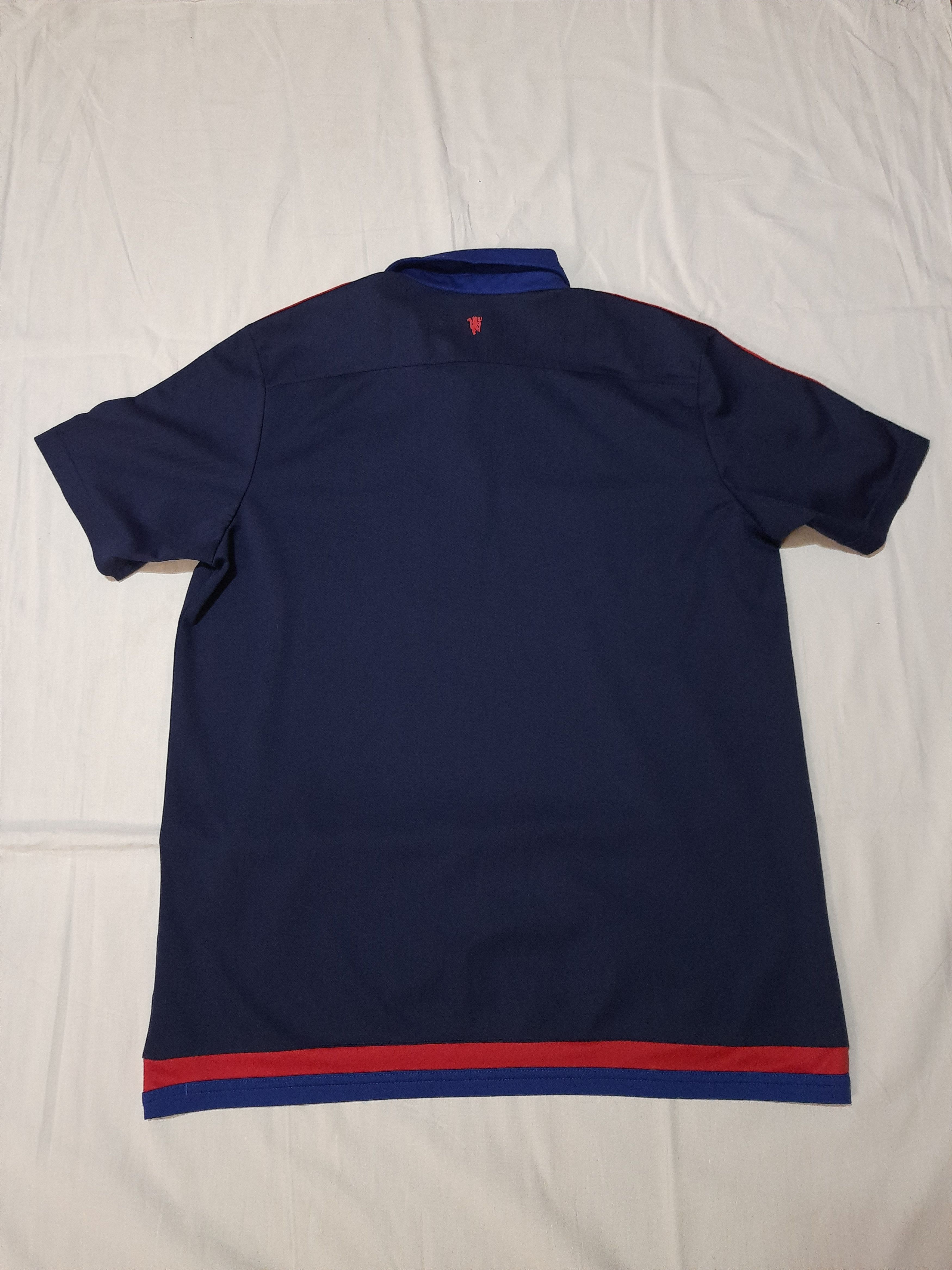 Other Manchester United Y2k Polo Soccer Football jersey Size US M / EU 48-50 / 2 - 3 Thumbnail