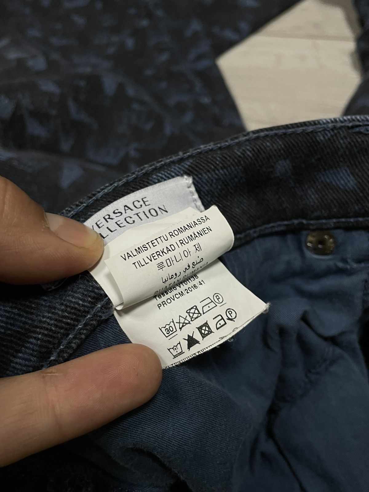 Versace Jeans Couture Versace jeans all over print medusa pattern denim pants Size US 34 / EU 50 - 8 Thumbnail