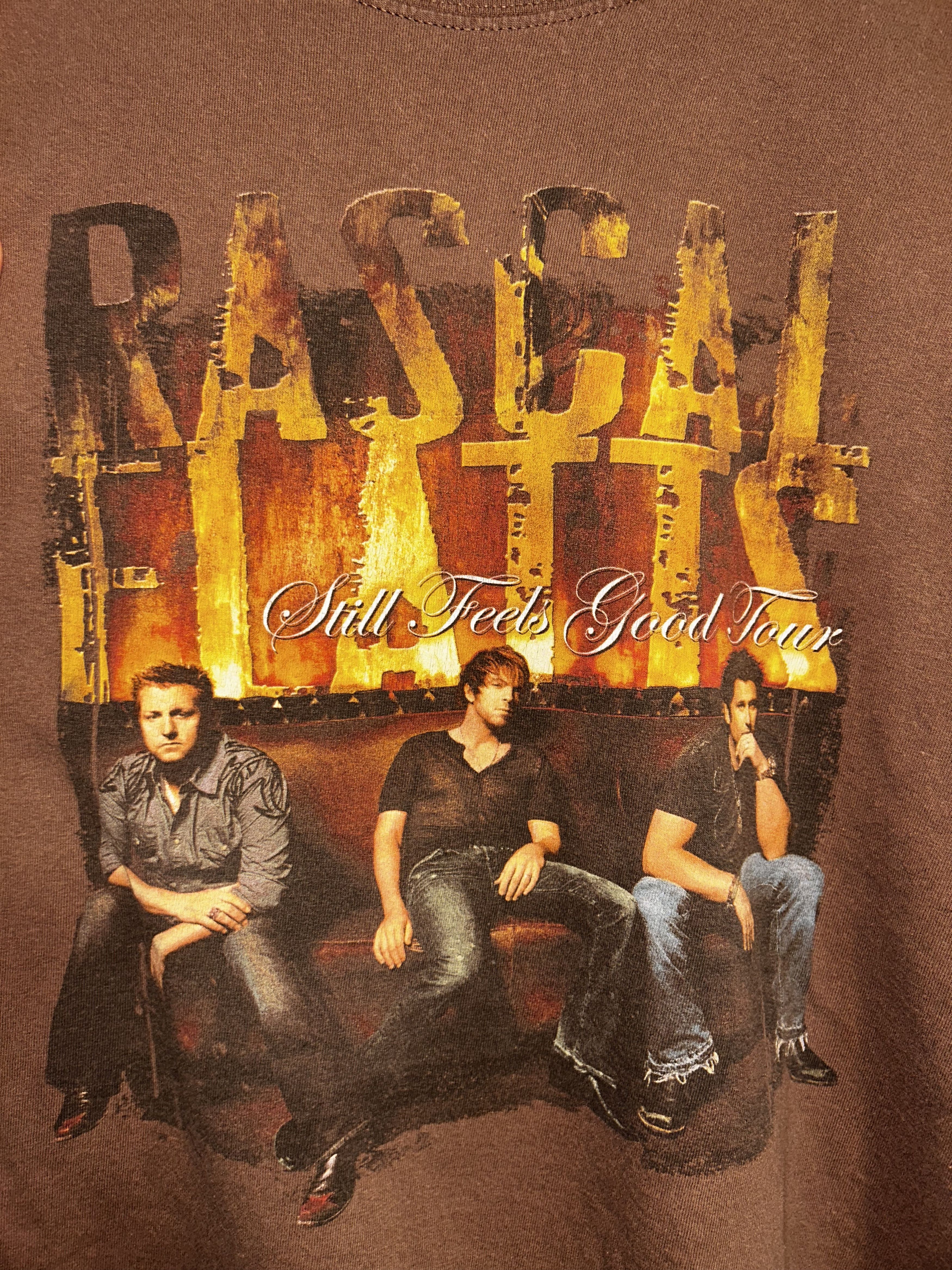 Gildan × Vintage Rascal Flats Vintage Tour Tee Size US XL / EU 56 / 4 - 2 Thumbnail