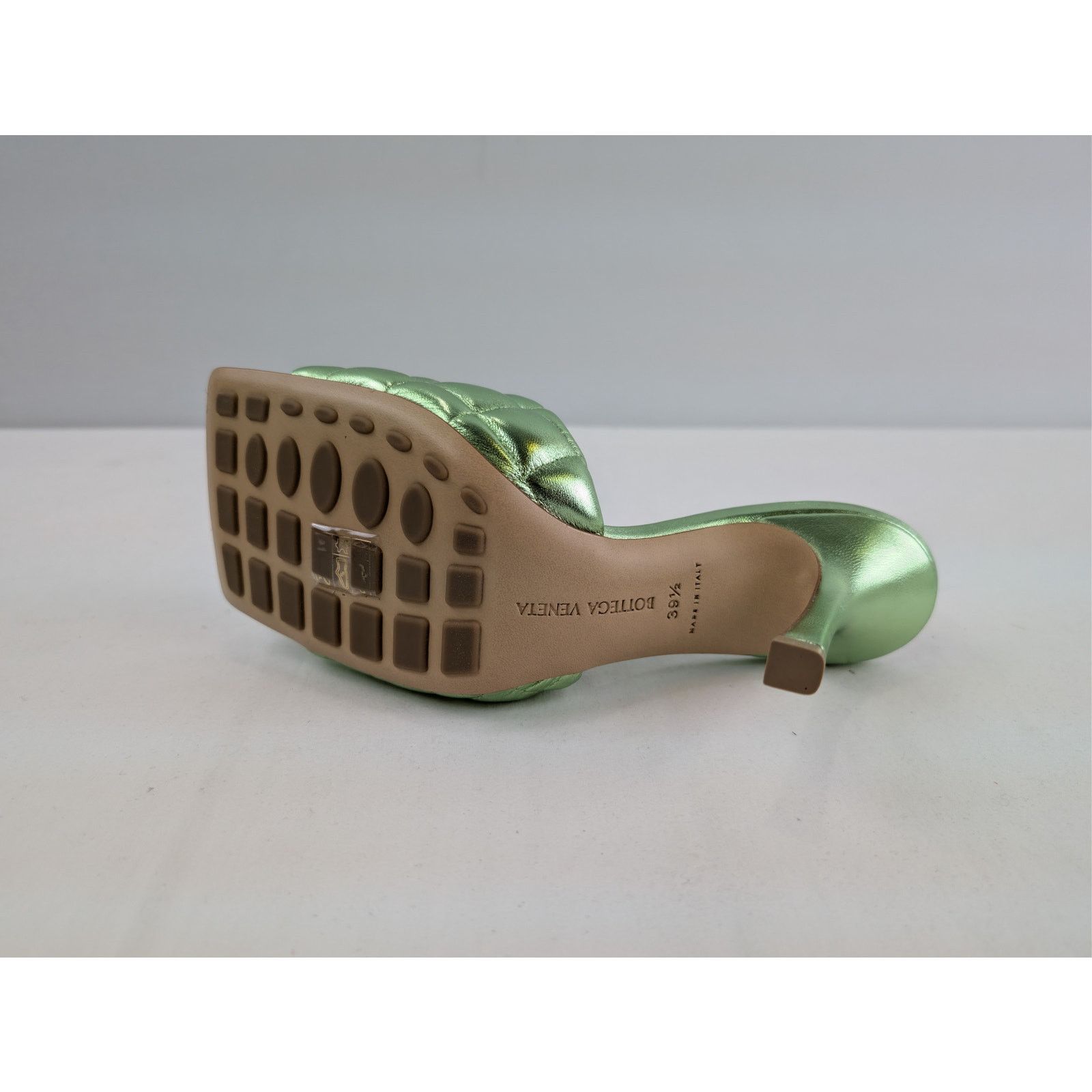 Bottega Veneta o1rshd1 Reflection Matelasse Padded Sandal in Pistachio Size US 9.5 / IT 39.5 - 11 Thumbnail