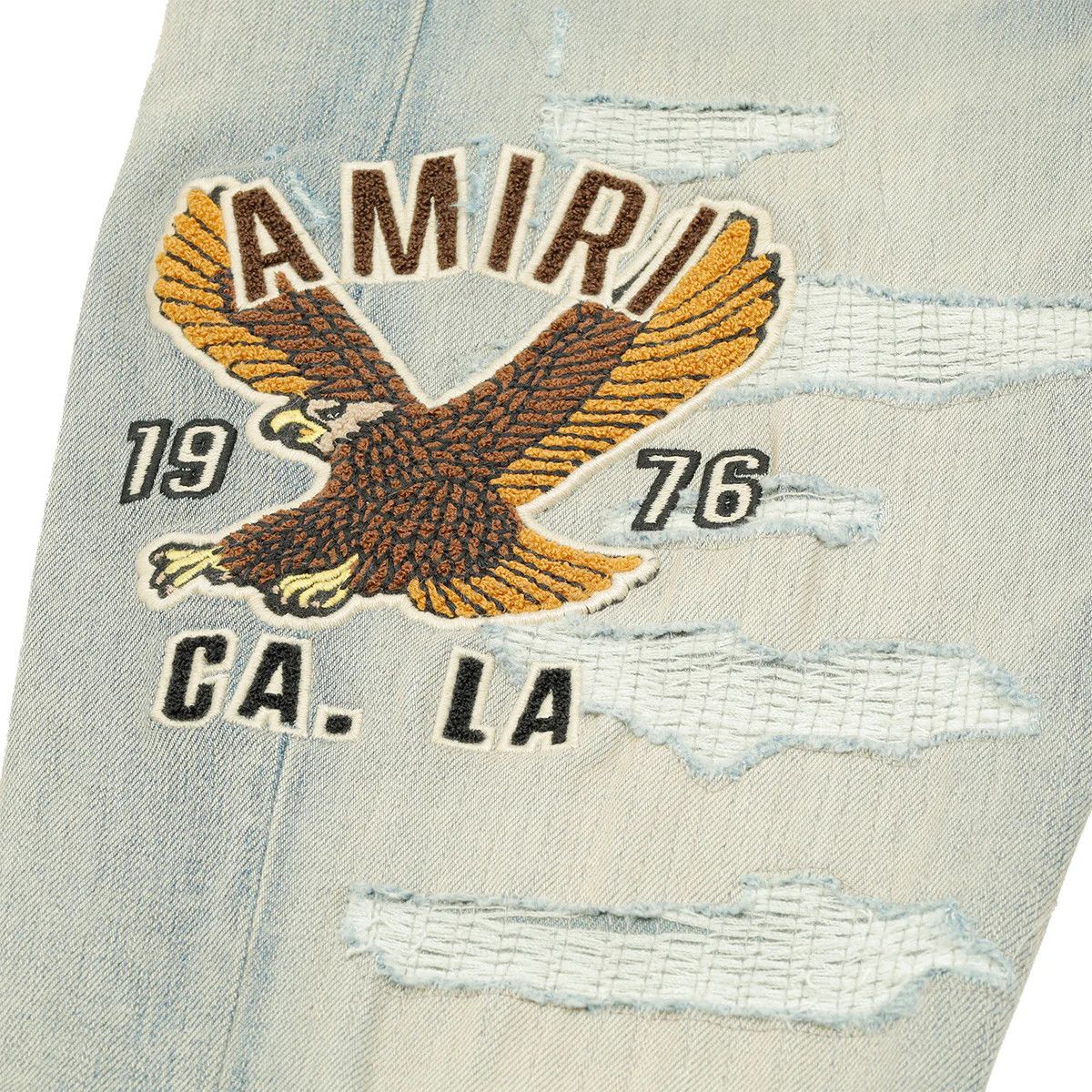 Amiri oc11z0225 Varsity Eagle Logo Jeans in Light Blue Size US 29 - 3 Thumbnail