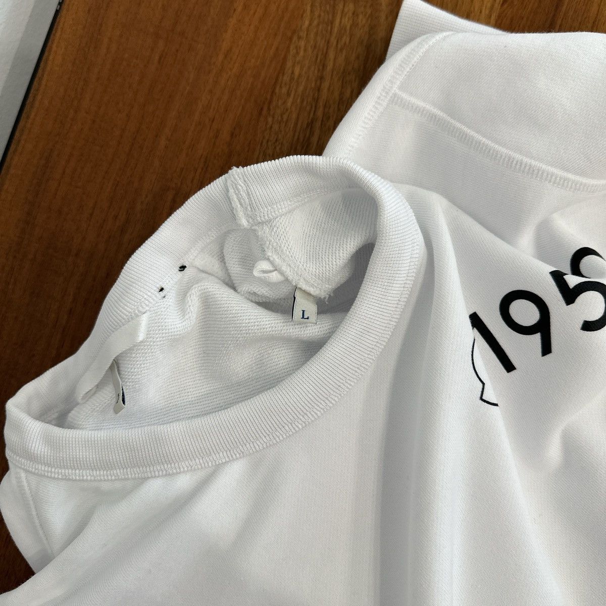 Moncler 🏔 MONCLER GENIUS 1952 Graphic Sweatshirt – Size L Size US L / EU 52-54 / 3 - 19 Thumbnail