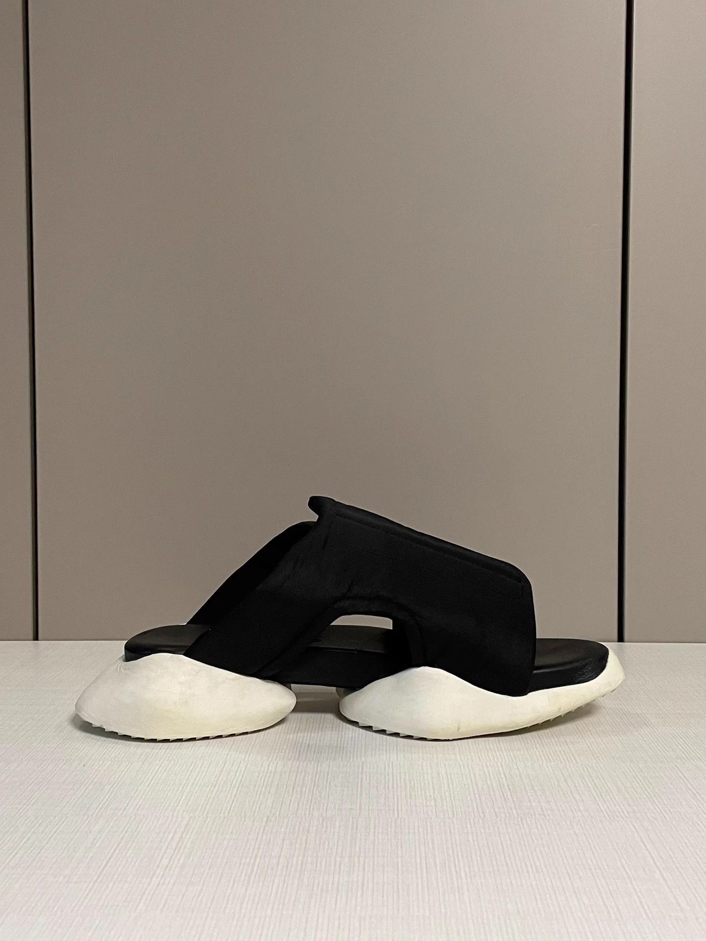 Rick Owens Rick Owens x Adidas Horsebit Slipper 40.5 Size US 9.5 / IT 39.5 - 5 Thumbnail